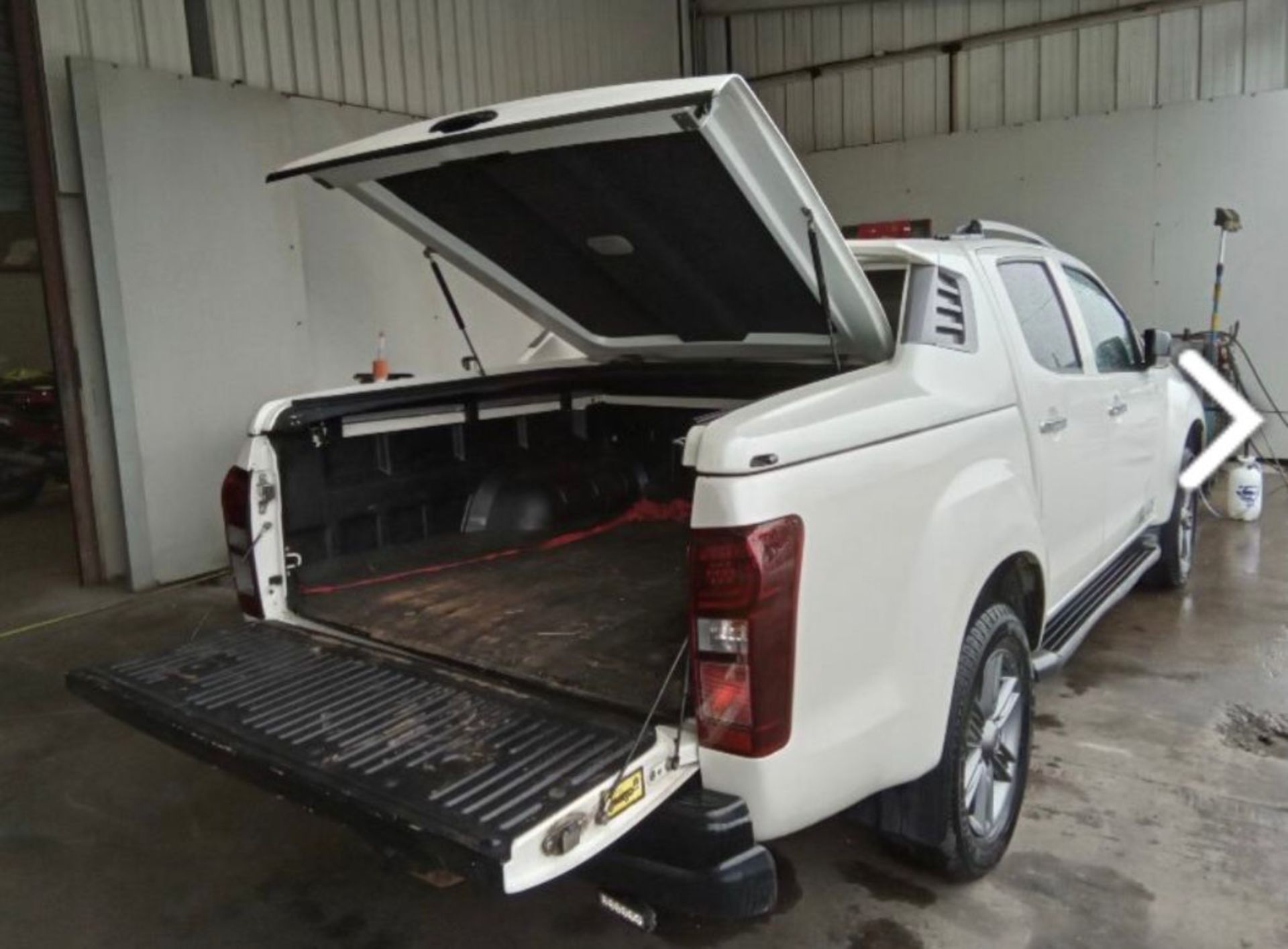 2017 ISUZU D-MAX BLADE AUTO WHITE PICK UP *PLUS VAT* - Image 9 of 9