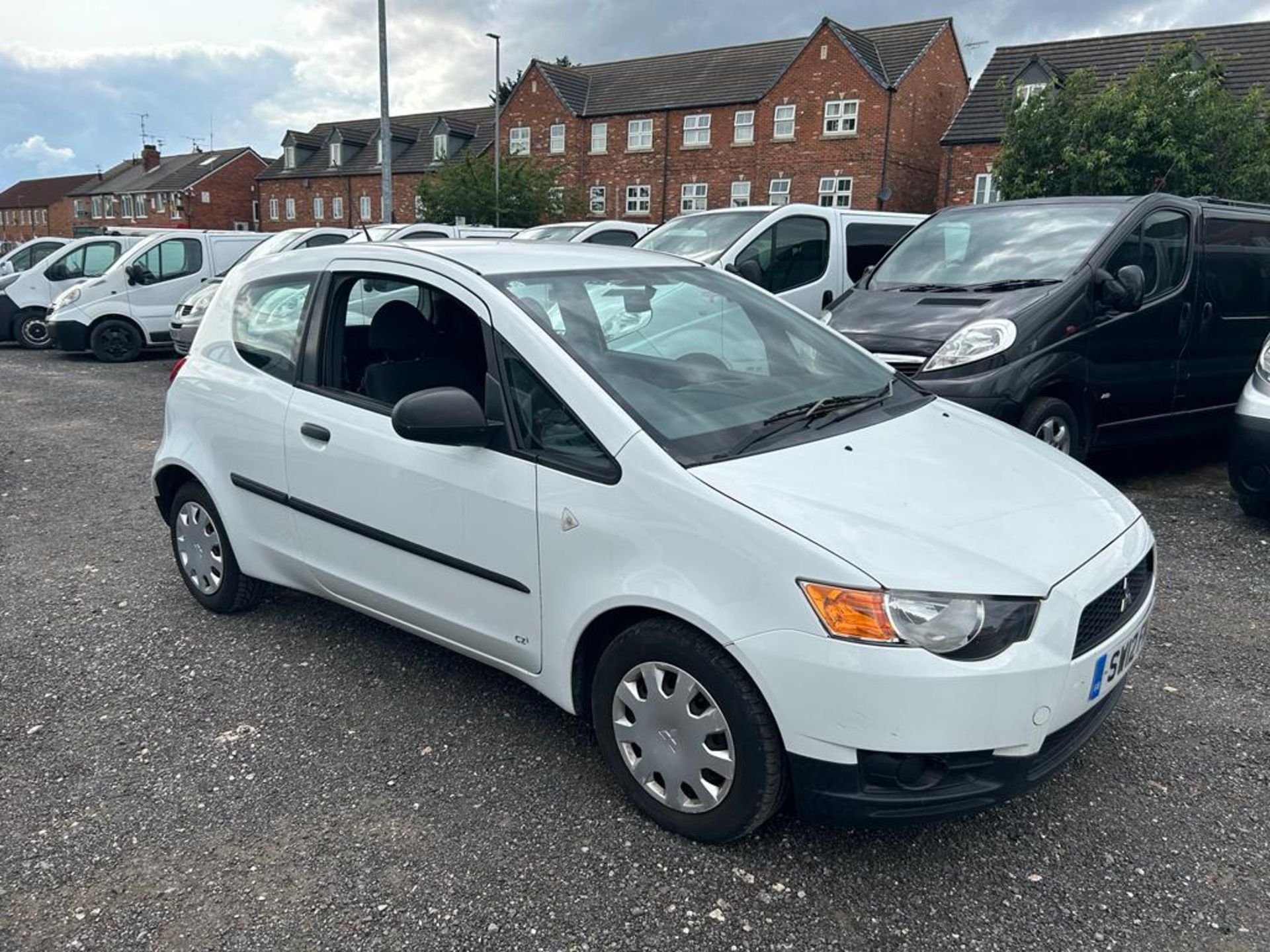 2012 MITSUBISHI COLT CZ1 WHITE HATCHBACK *NO VAT*