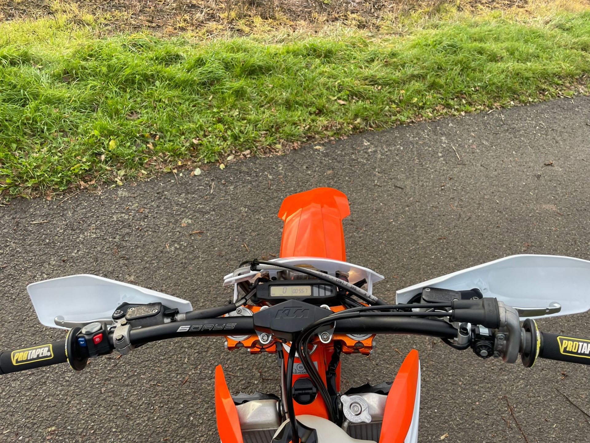 2020 KTM 300 EXC SIX DAYS TPI 21 ORANGE MOTORBIKE *NO VAT* - Image 10 of 10