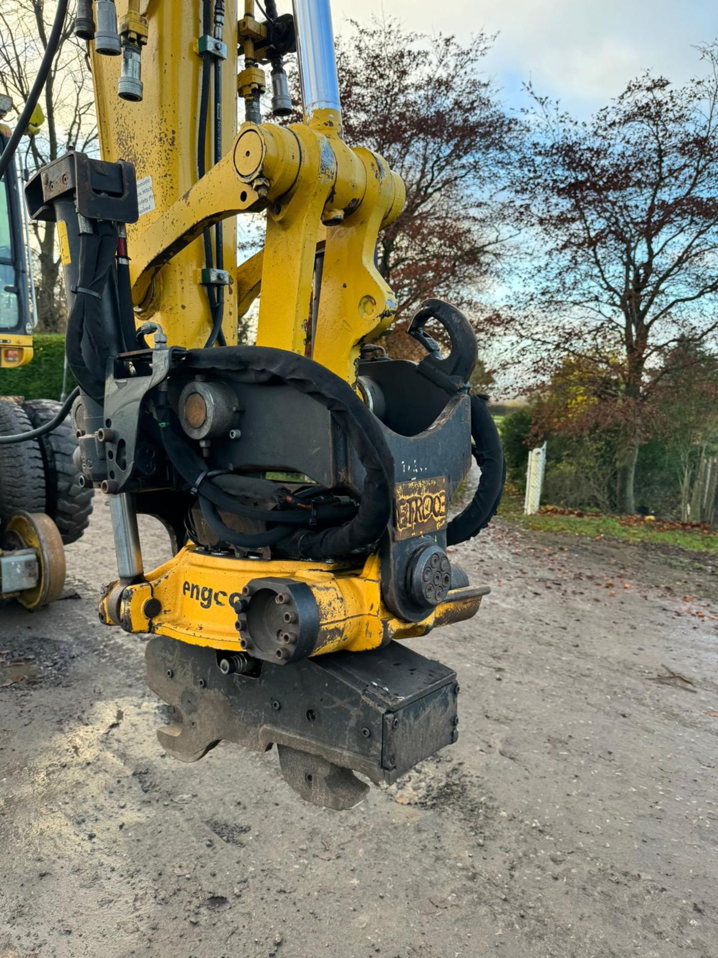 2003 KOMATSU PW150ES-6K 4WD WHEELED EXCAVATOR C/W HITCH & RAILWAY GEAR *PLUS VAT* - Image 18 of 22