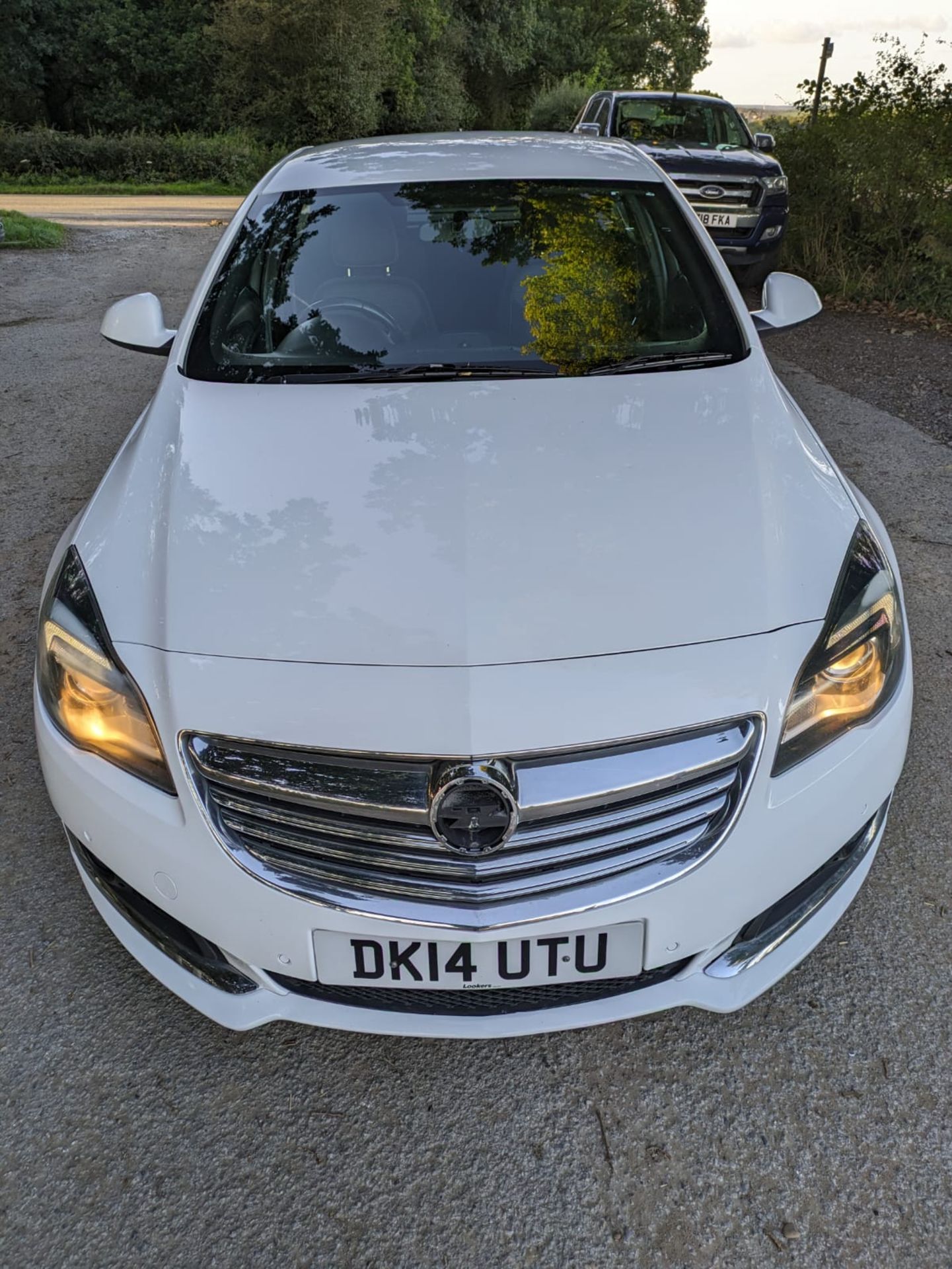 2014 VAUXHALL INSIGNIA LTD ED CDTI ECO S/S WHITE HATCHBACK *NO VAT* - Image 2 of 29