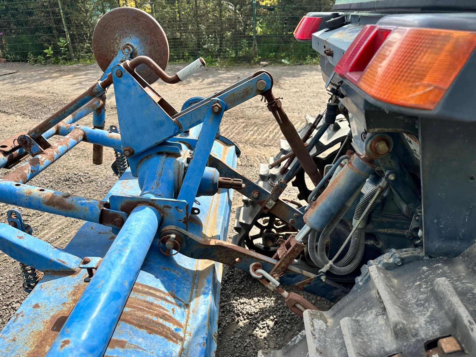 ISEKI GEAS 33S SEMI TRACKED CRAWLER TRACTOR WITH ROTAVATOR *PLUS VAT* - Image 15 of 22