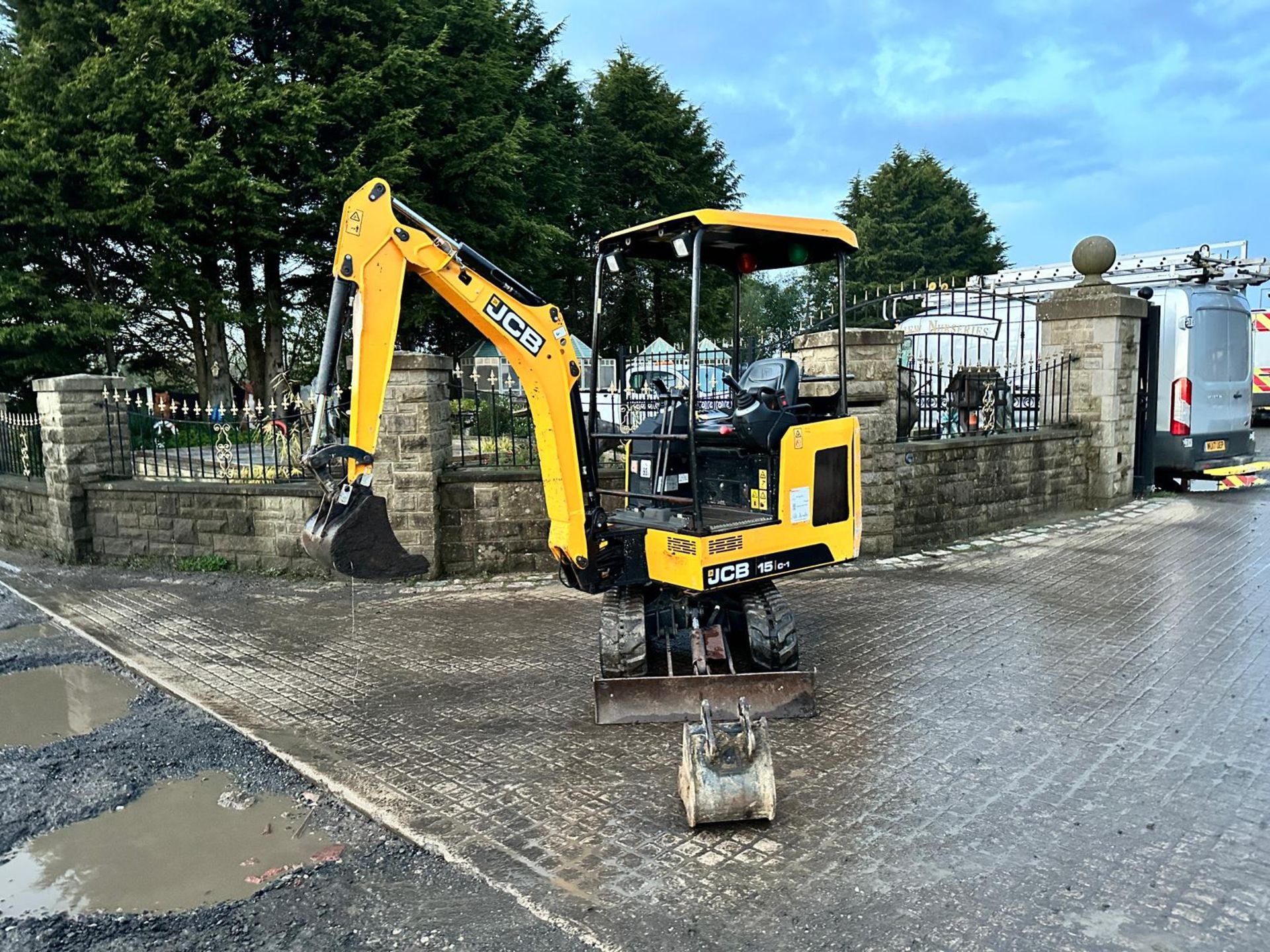 2018 JCB 15C-1 MINI EXCAVATOR *PLUS VAT* - Image 2 of 19