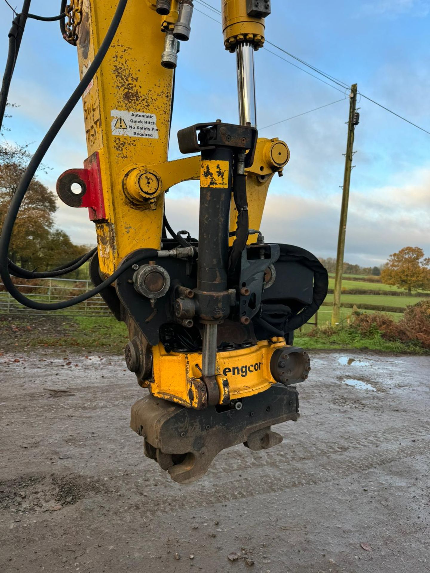 2003 KOMATSU PW150ES-6K 4WD WHEELED EXCAVATOR C/W HITCH & RAILWAY GEAR *PLUS VAT* - Image 13 of 22