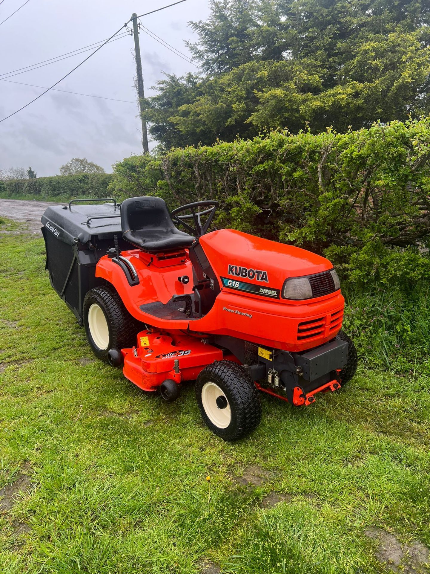Kubota g18 ride on lawn mower (mint condition) *PLUS VAT* - Image 3 of 26