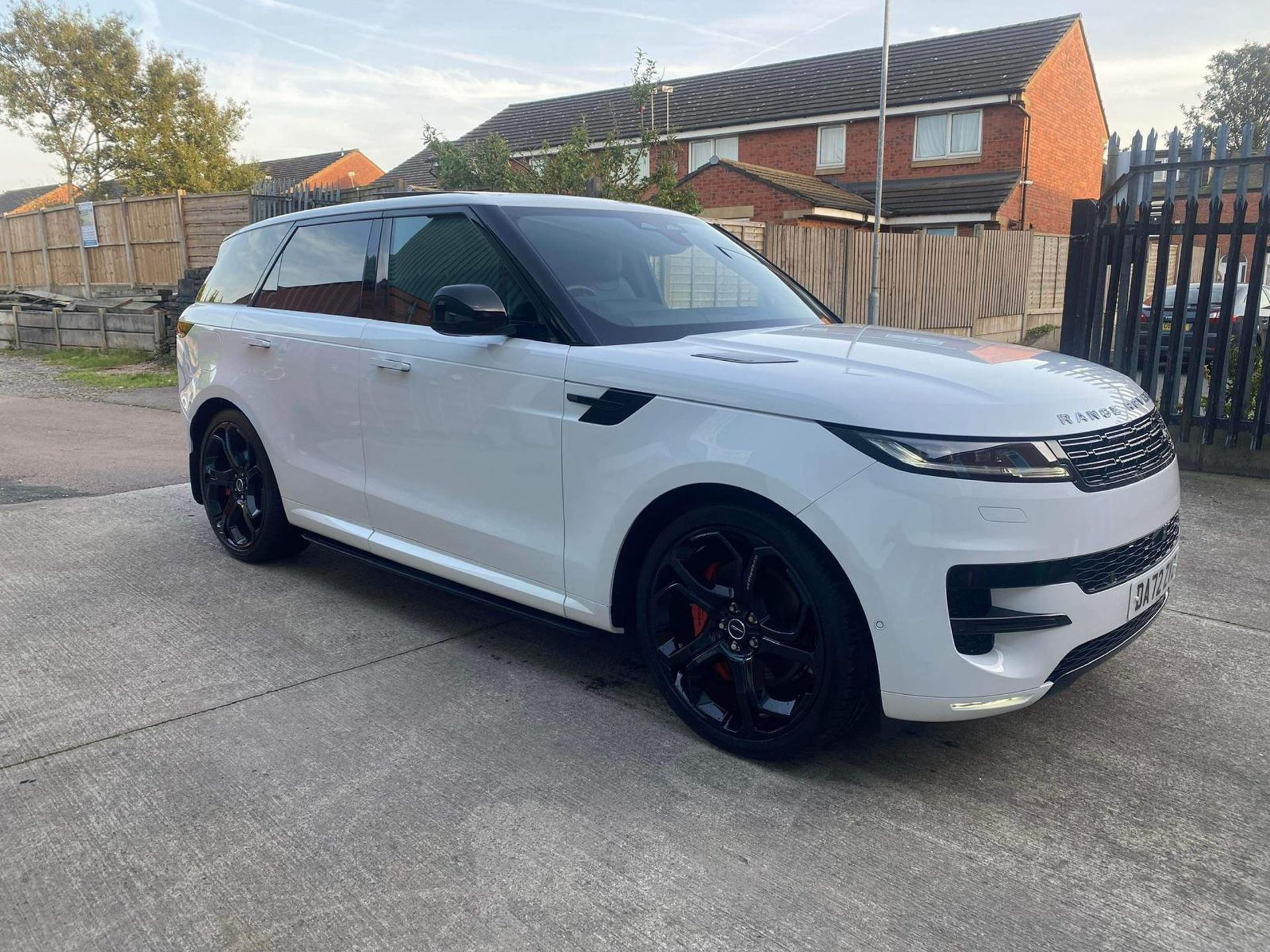 2022 LAND ROVER RANGE ROVER SPORT SE D MHEV A WHITE SUV ESTATE *NO VAT*