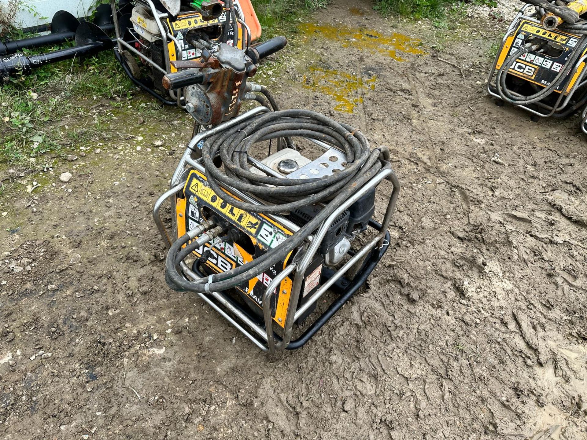 2016 JCB BEAVER HYDRAULIC POWER PACK WITH HOSES AND BREAKER *PLUS VAT* - Image 6 of 8