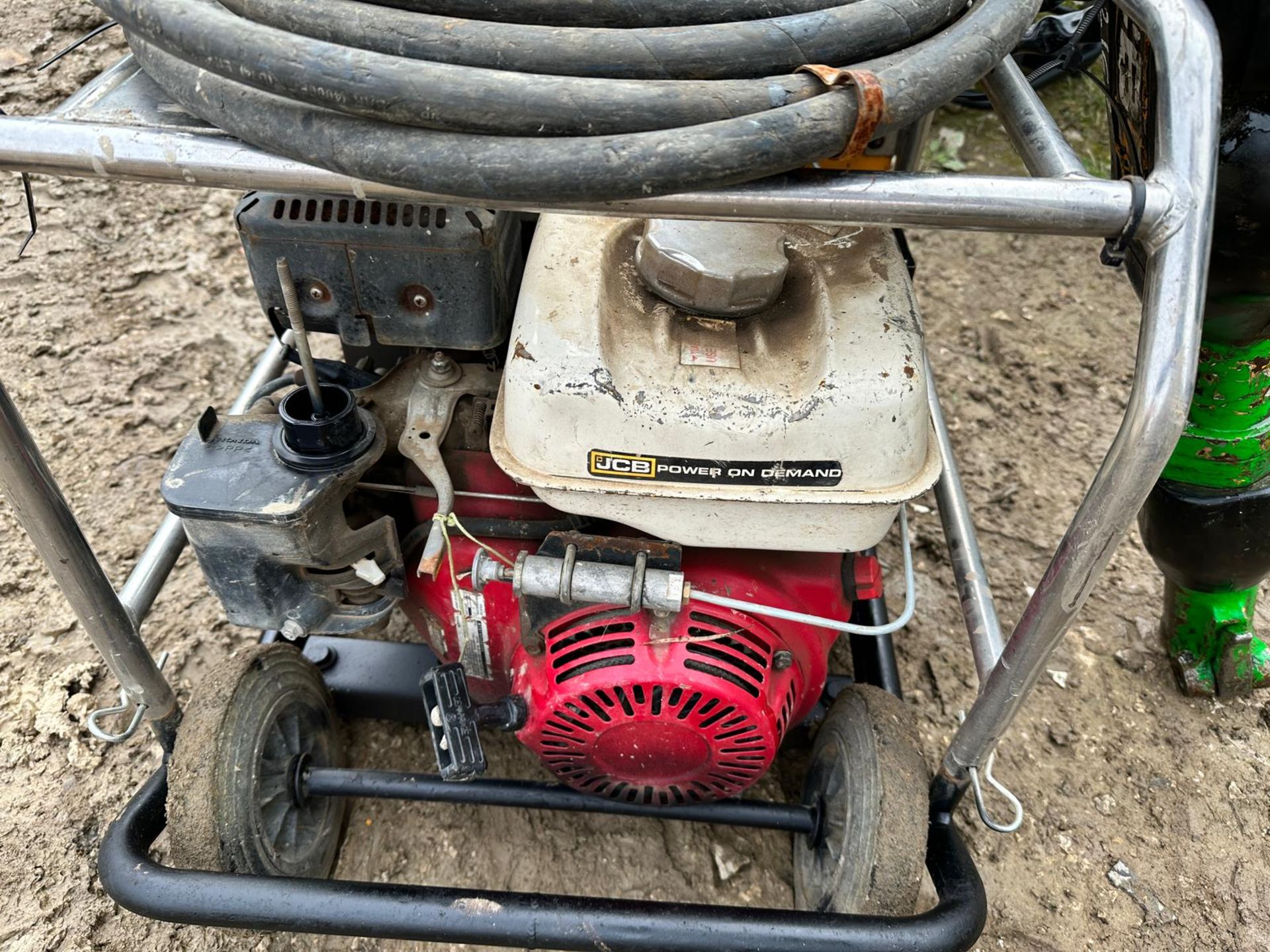 2015 JCB BEAVER HYDRAULIC POWER PACK WITH HOSES AND BREAKER *PLUS VAT* - Image 7 of 8