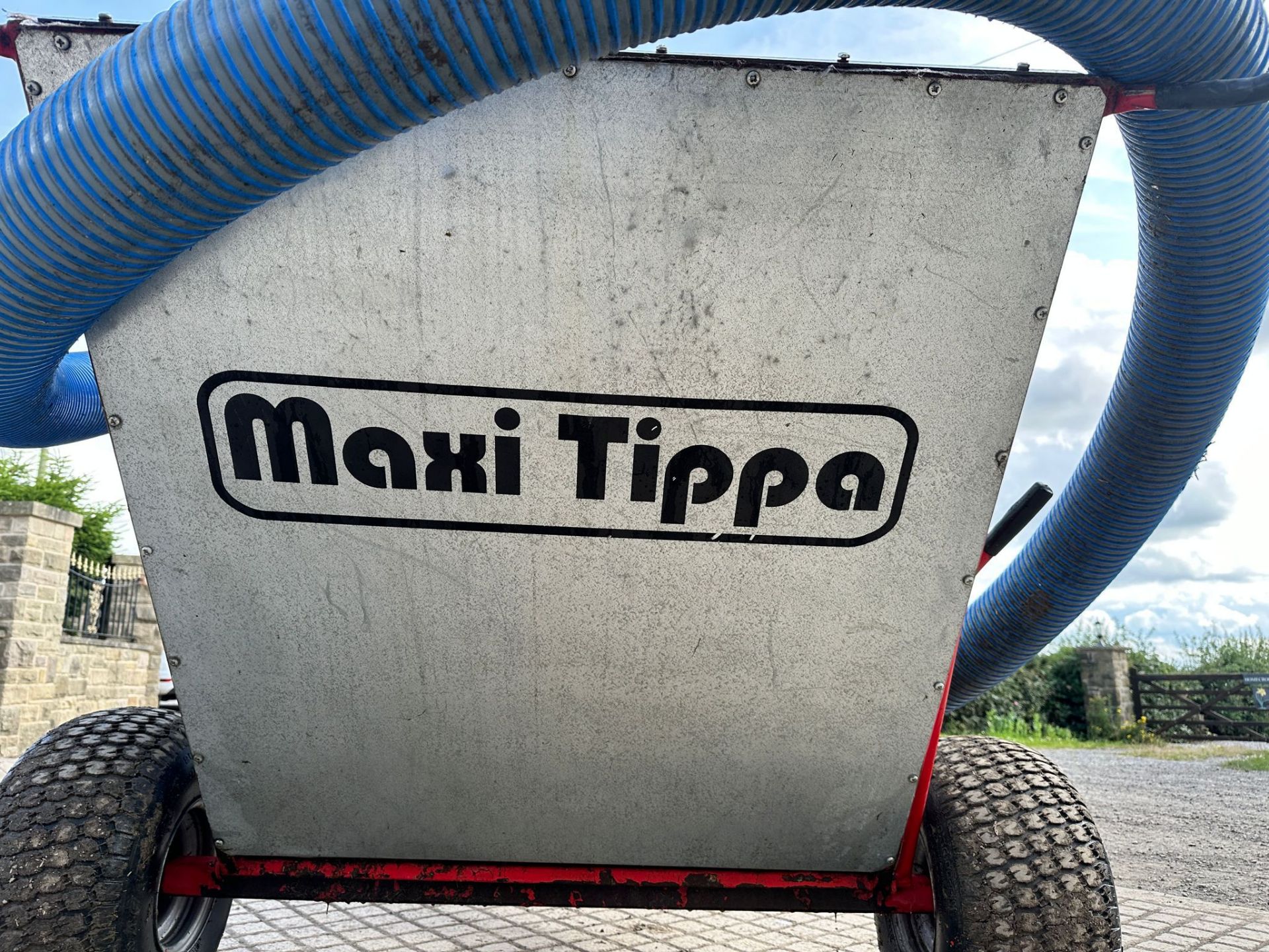 PRO/VAC TIPPA MAXI VACUUM SUCKER POO PICKER *PLUS VAT* - Image 7 of 12