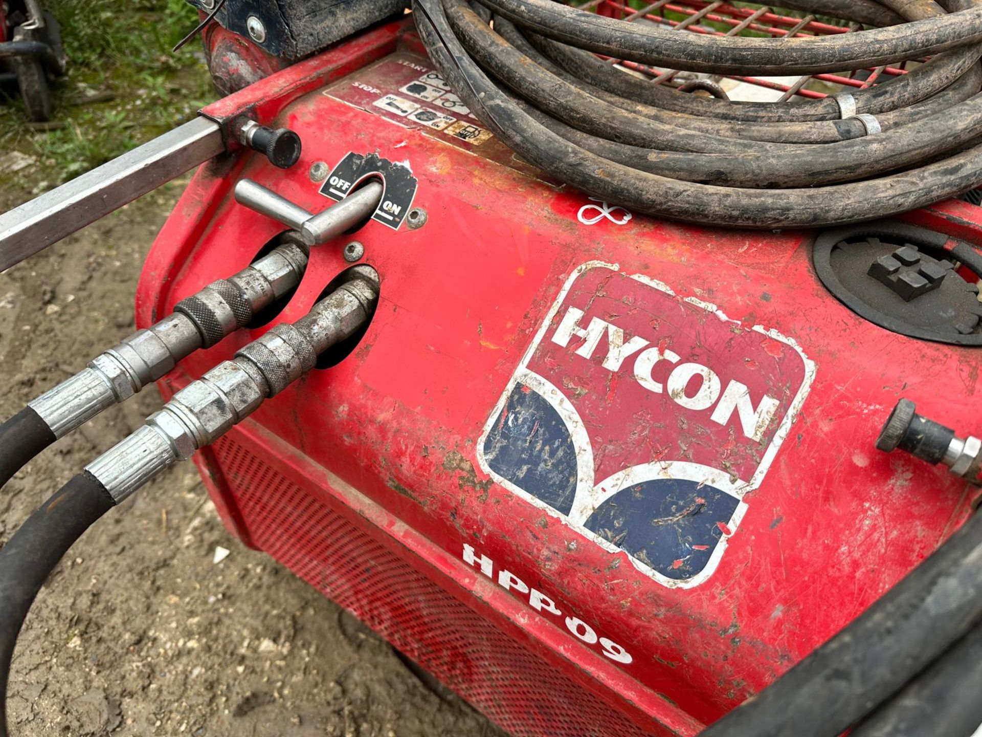2018 HYCON HPP09 HYDRAULIC POWER PACK WITH HOSE AND BREAKER *PLUS VAT* - Image 8 of 8