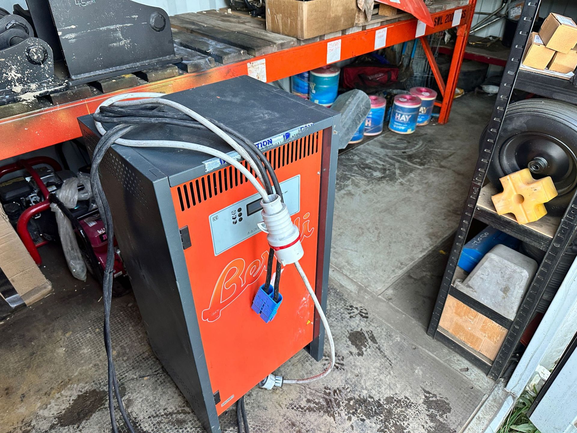 BENDI FORKLIFT INDUSTRIAL BATTERY CHARGER *PLUS VAT*