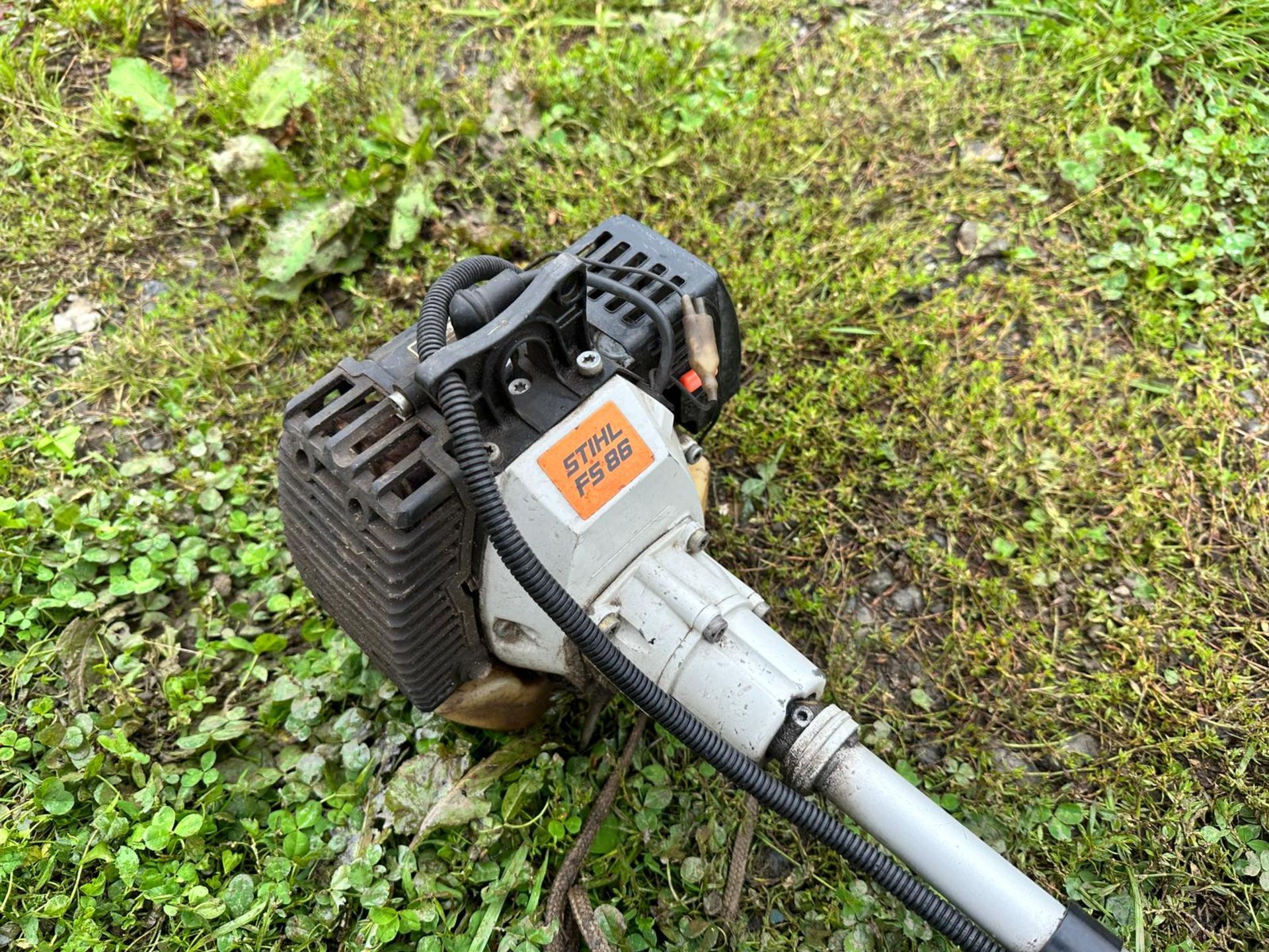 STIHL FS86 PETROL STRIMMER *PLUS VAT* - Image 10 of 11