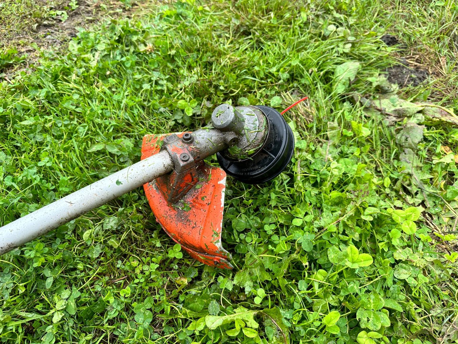 STIHL FS86 PETROL STRIMMER *PLUS VAT* - Image 8 of 11