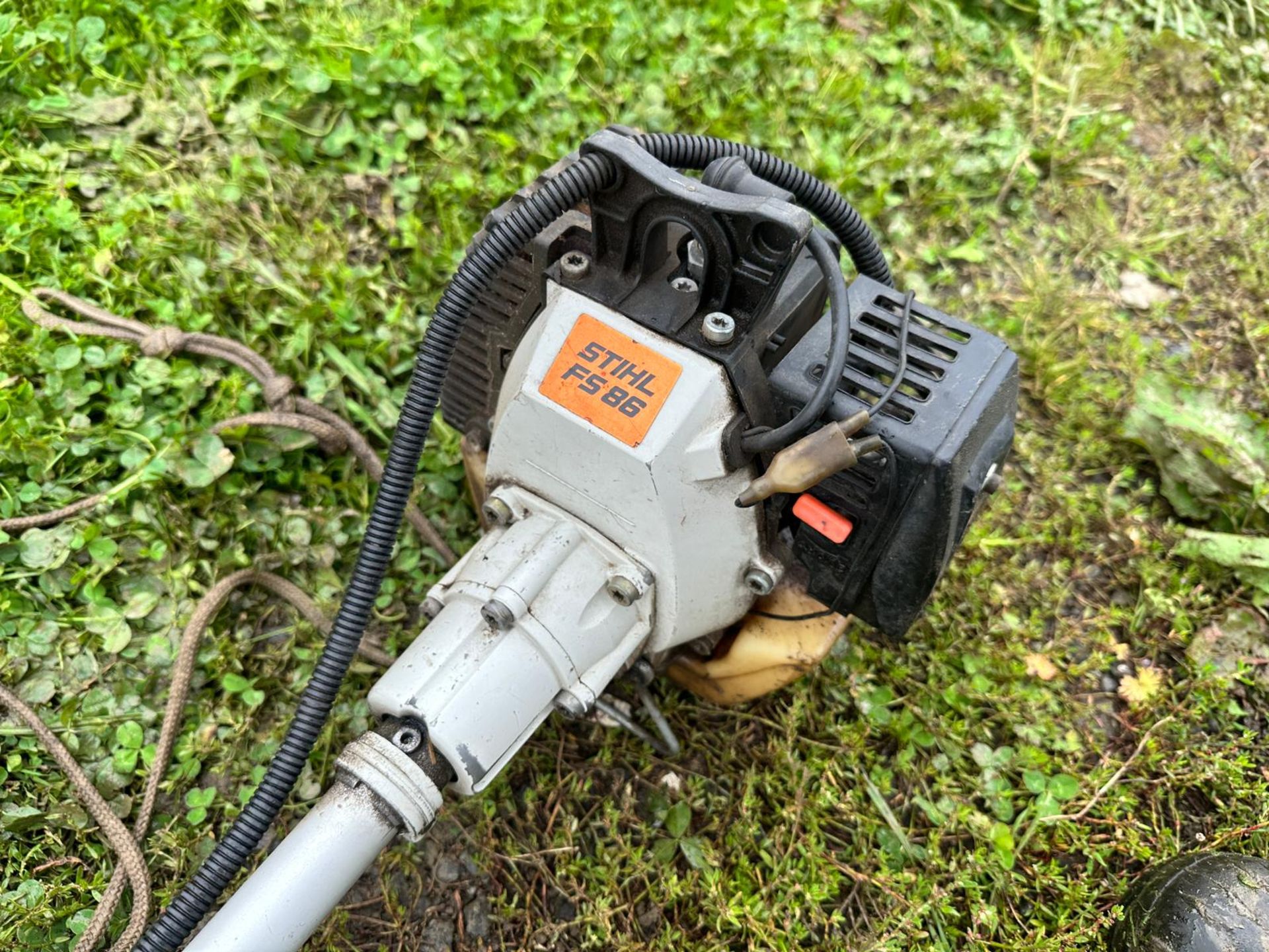 STIHL FS86 PETROL STRIMMER *PLUS VAT* - Image 6 of 11