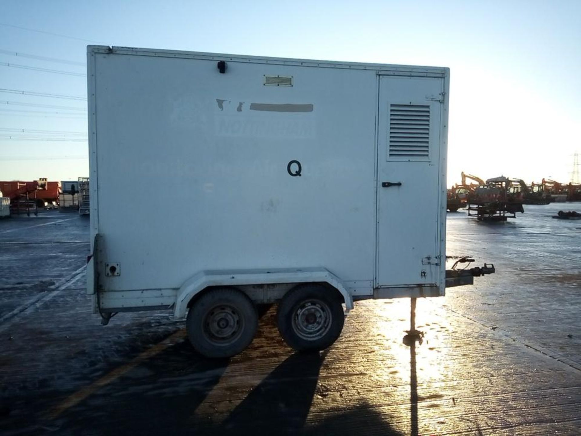 BANBURY TRAILERS 2 TON TWIN AXLE BOX TRAILER, SIDE AND REAR DOOR *PLUS VAT* - Image 6 of 7