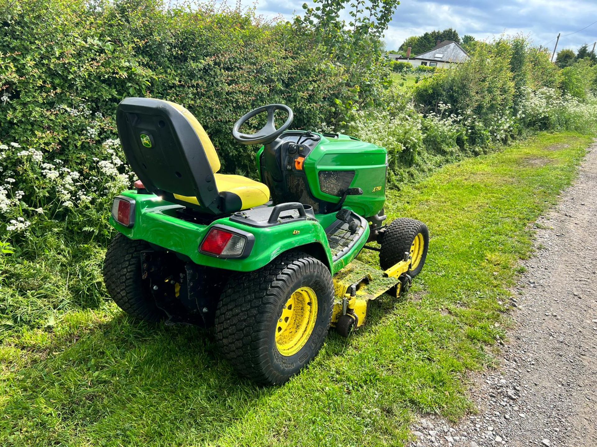 2013 John Deere X758 24HP 4WD Ride On Mower, Runs Drives And Cuts, Showing A Low 950 Hours! - Image 7 of 21
