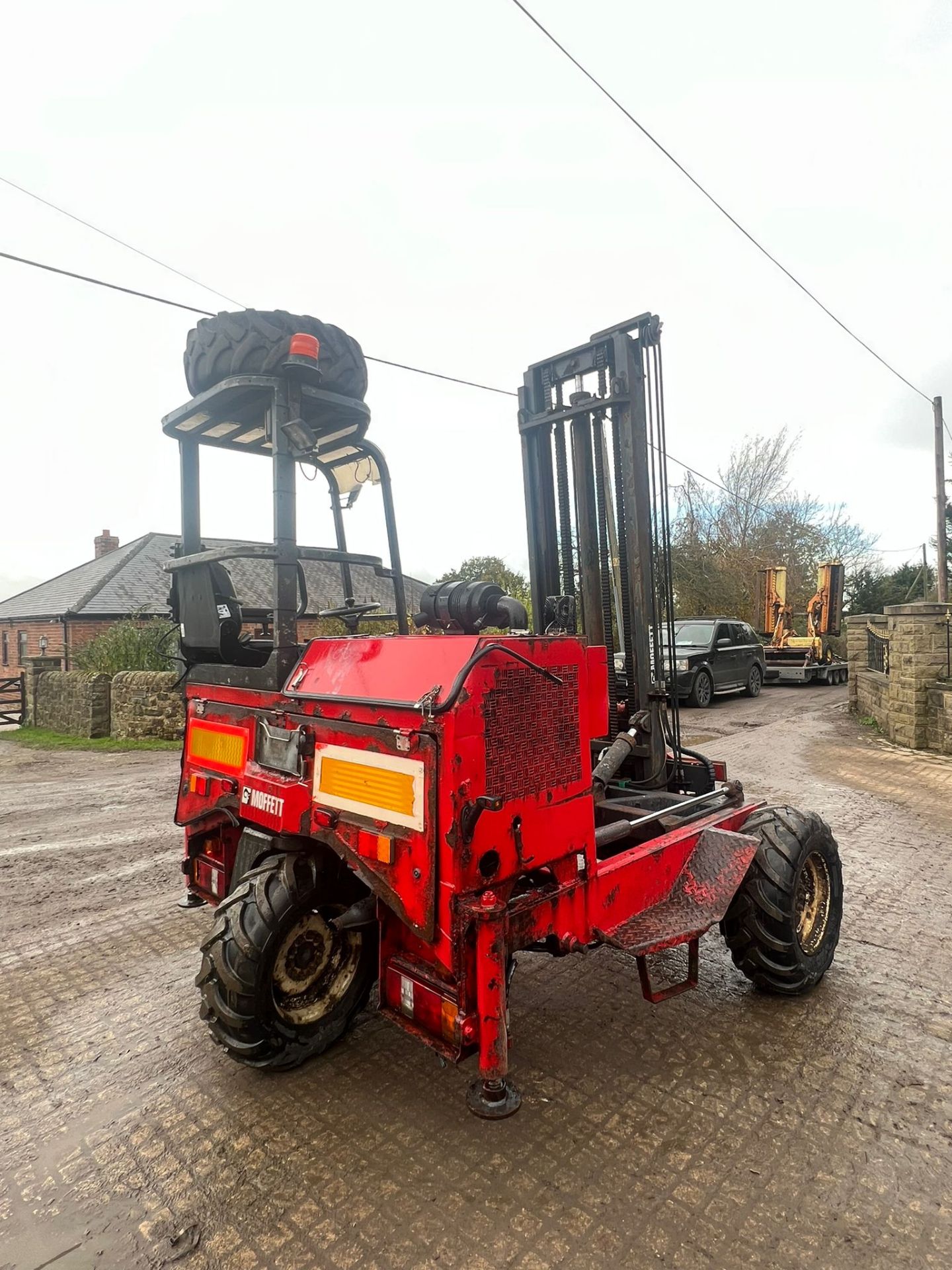 MOFFETT 2.4 TON FORKLIFT *PLUS VAT* - Image 13 of 18