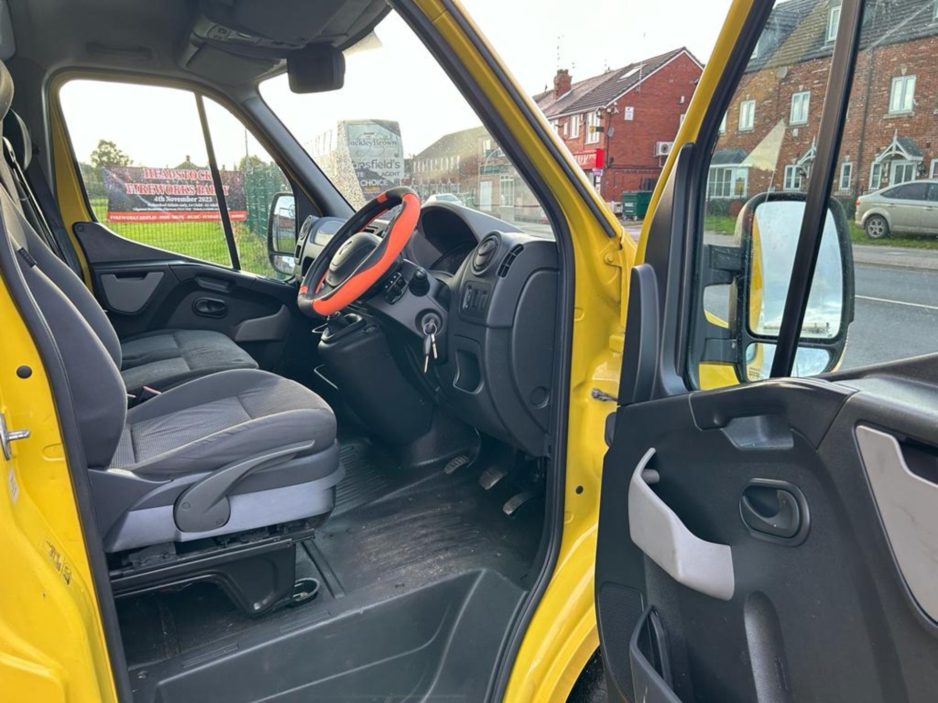 2010 RENAULT MASTER MM35 DCI 125 YELLOW PANEL VAN *NO VAT* - Image 10 of 14