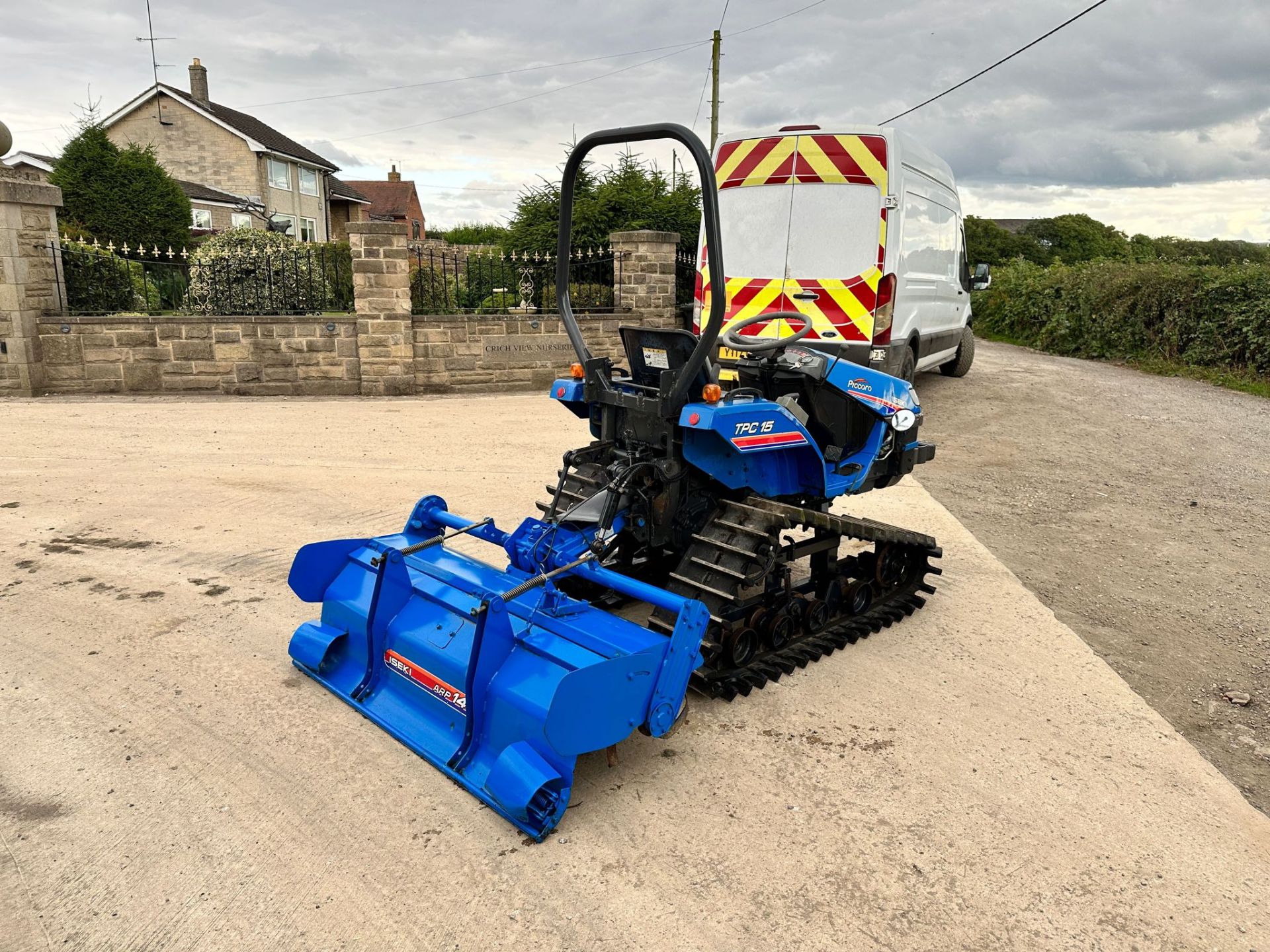 ISEKI PICCORO TPC15 CRAWLER TRACKED TRACTOR WITH ISEKI APR14 ROTAVATOR *PLUS VAT* - Image 6 of 26