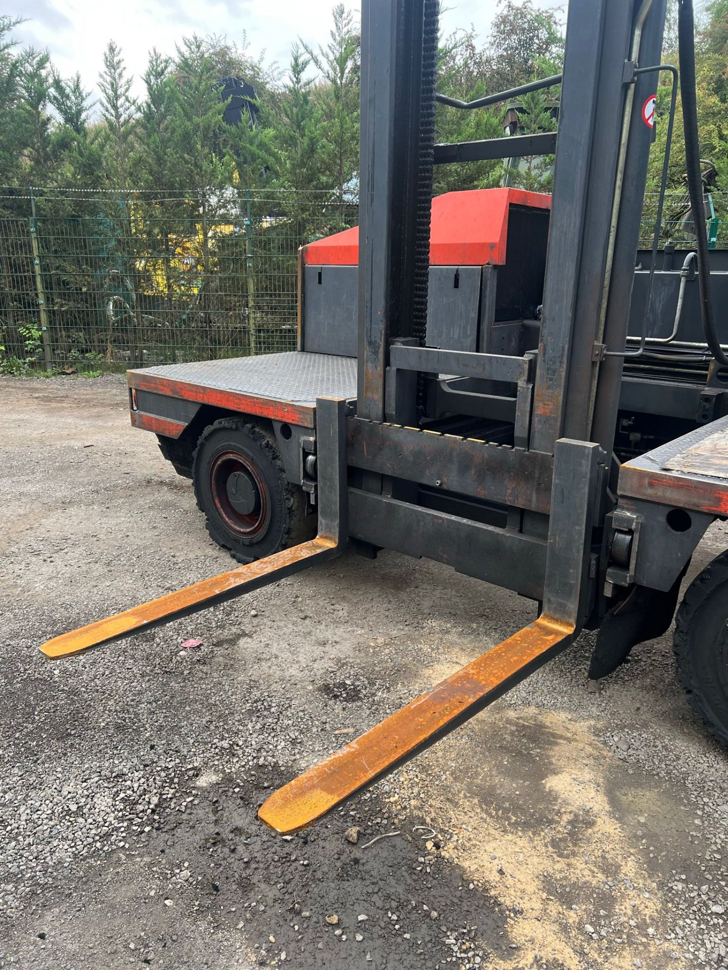 LINDI S40 SIDE LOADER FORKLIFT *PLUS VAT* - Image 6 of 14