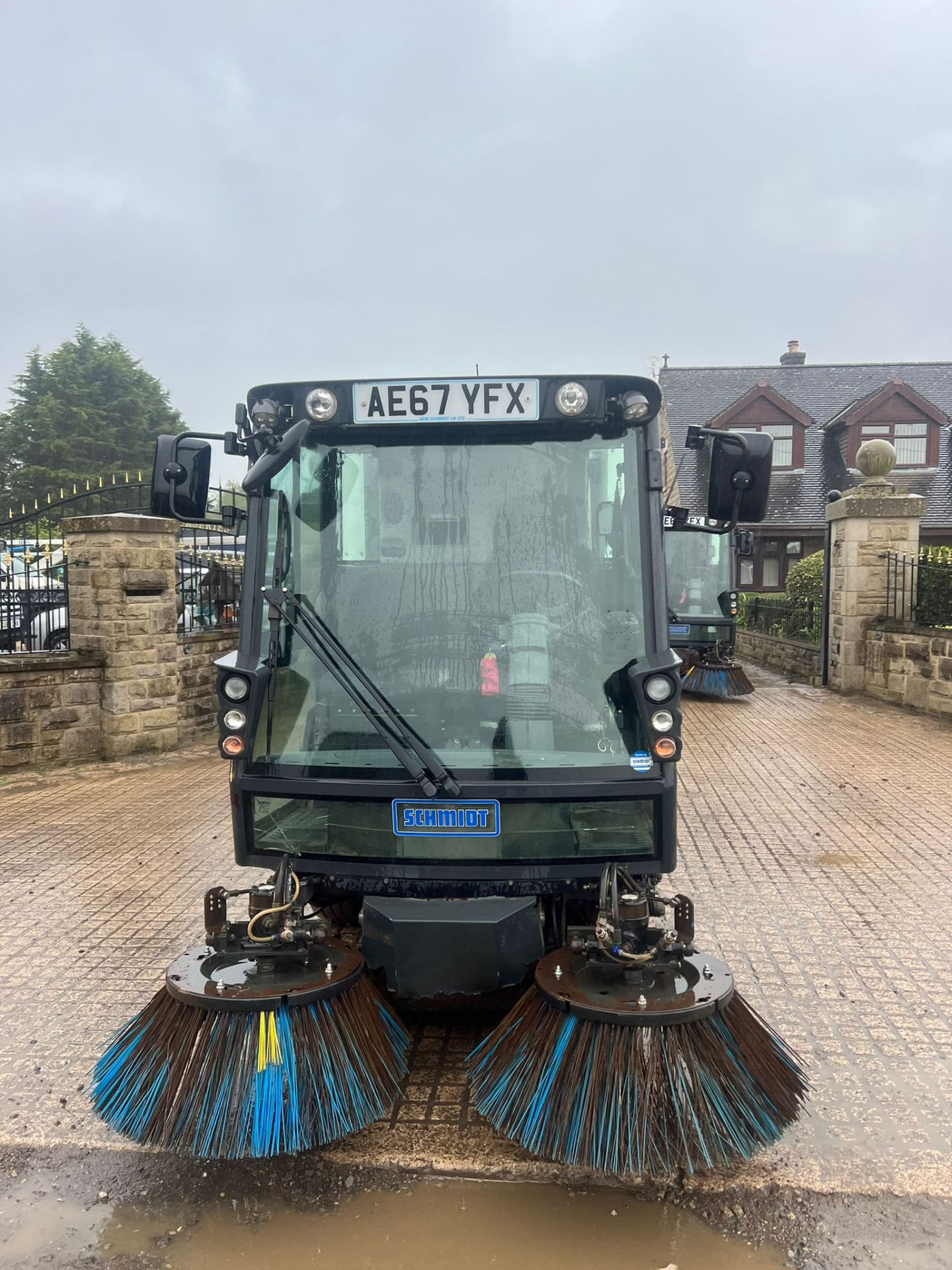 2017 Schmidt Swingo 200+ Road Sweeper *PLUS VAT* - Image 2 of 16