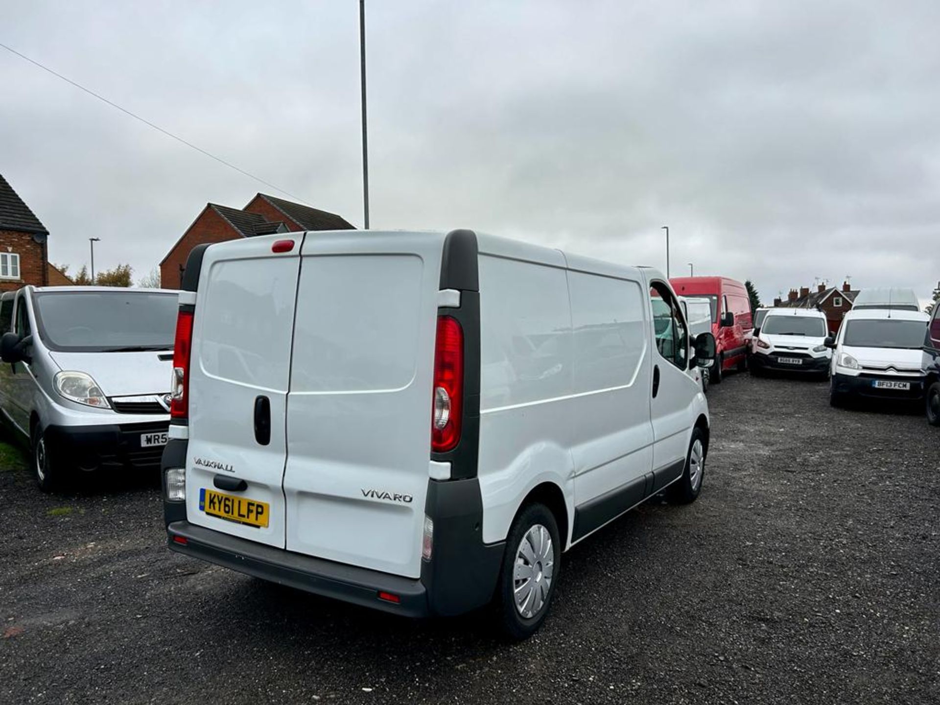 2012 VAUXHALL VIVARO 2700 CDTI 89 SWB WHITE PANEL VAN *NO VAT* - Image 9 of 12