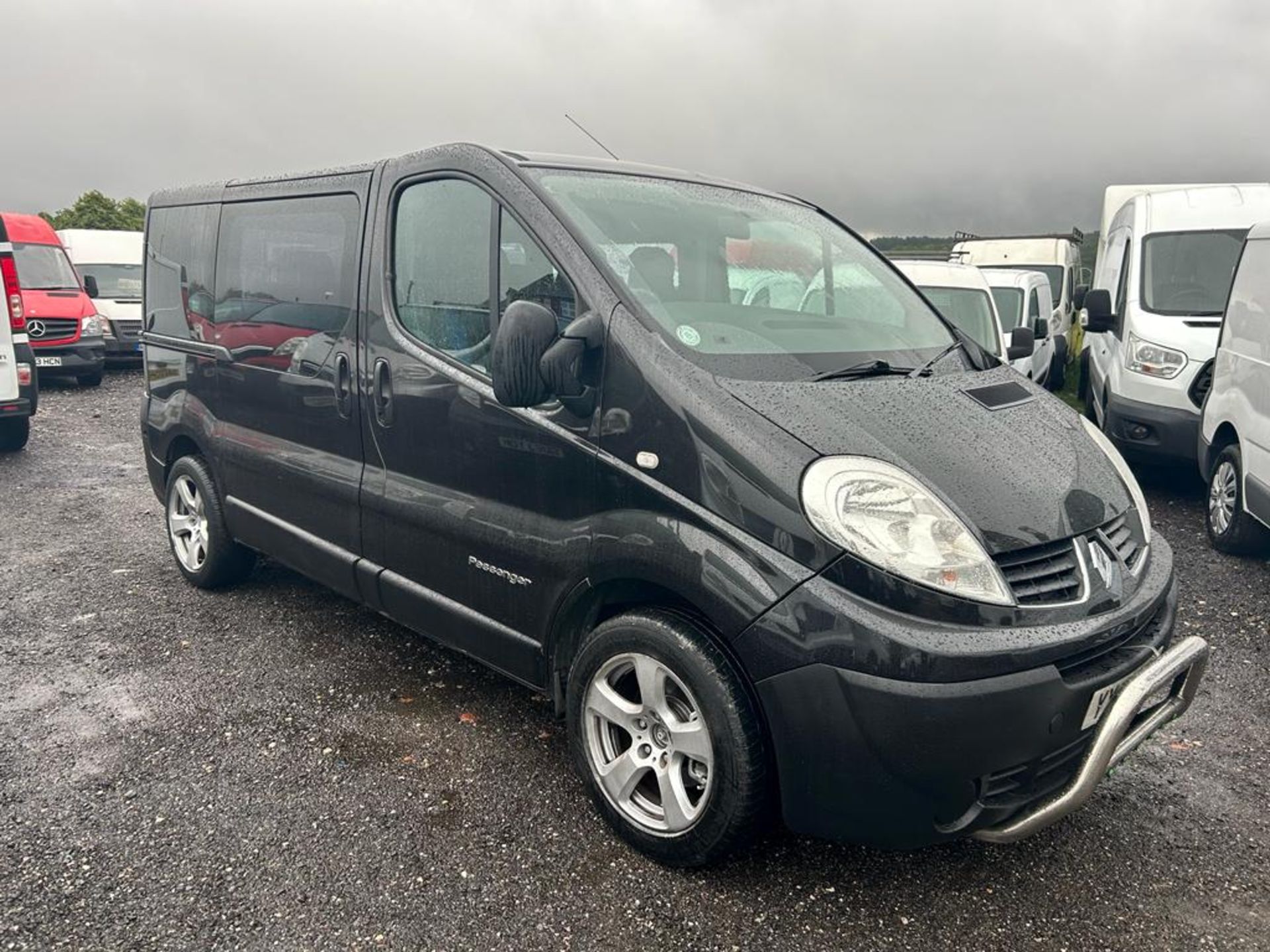 2010 RENAULT TRAFIC SL27 DCI 115 BLACK VAN DERIVED CAR WITH MOBILITY WHEELCHAIR ACCESS *NO VAT*