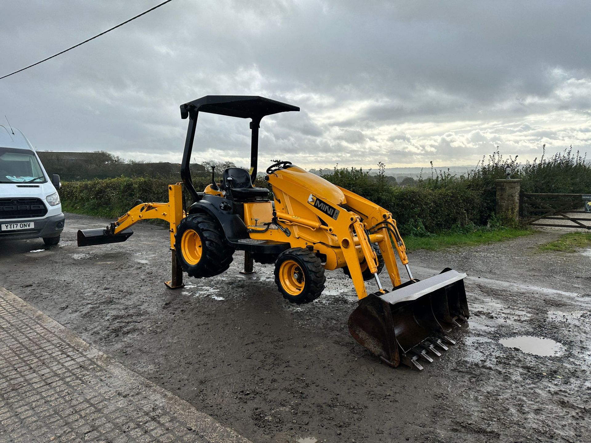 JCB MINI CX DIESEL FRONT LOADER BACKHOE *PLUS VAT* - Image 13 of 24