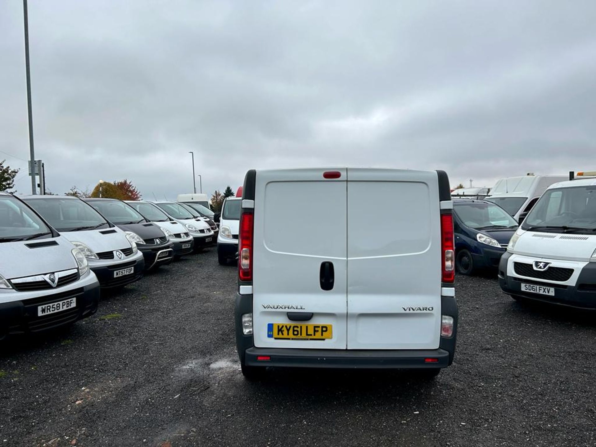 2012 VAUXHALL VIVARO 2700 CDTI 89 SWB WHITE PANEL VAN *NO VAT* - Image 6 of 12