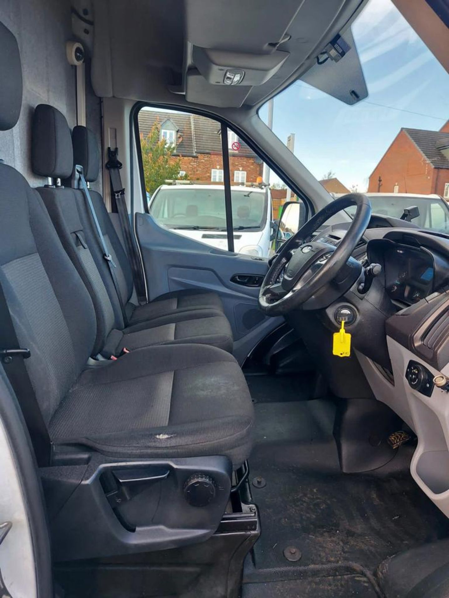 2018 FORD TRANSIT 350 WHITE PANEL VAN *NO VAT* - Image 10 of 15