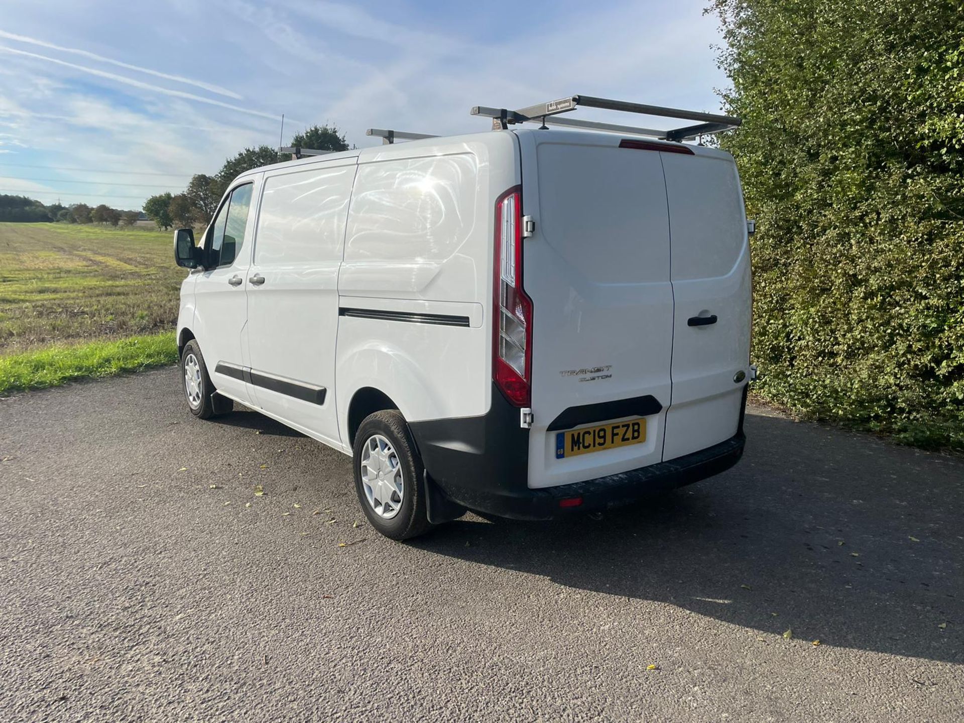 2019 FORD TRANSIT CUSTOM 280 BASE WHITE PANEL VAN *PLUS VAT* - Image 5 of 14