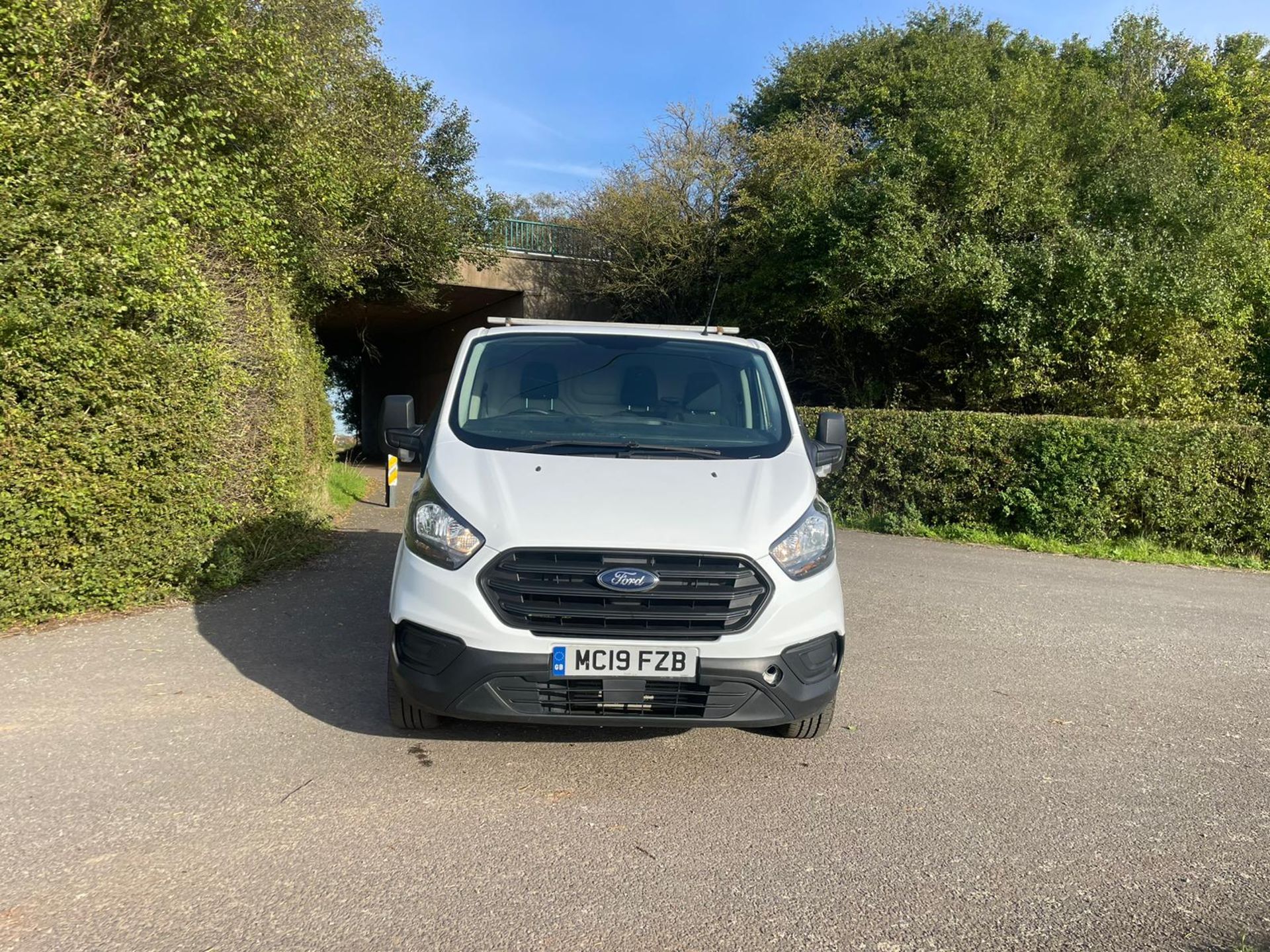 2019 FORD TRANSIT CUSTOM 280 BASE WHITE PANEL VAN *PLUS VAT* - Image 2 of 14