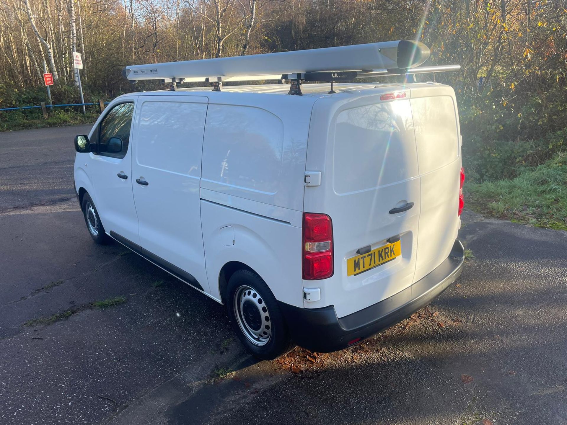 2021 CITROEN DISPATCH 1000 ENT PRO B-HDI SS WHITE PANEL VAN *NO VAT* - Image 8 of 23