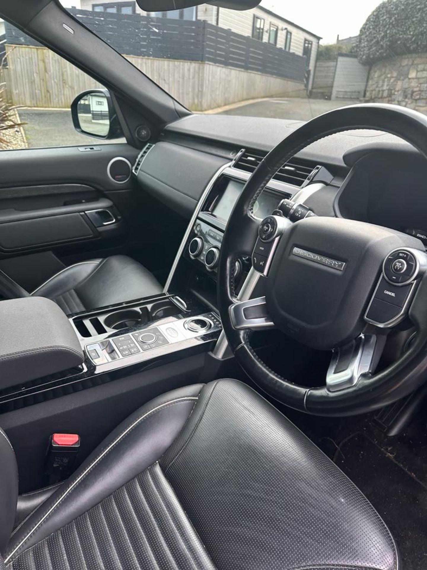 2018 LAND ROVER DISCOVERY HSE SD4 AUTO GREY SUV ESTATE *NO VAT* - Image 9 of 10