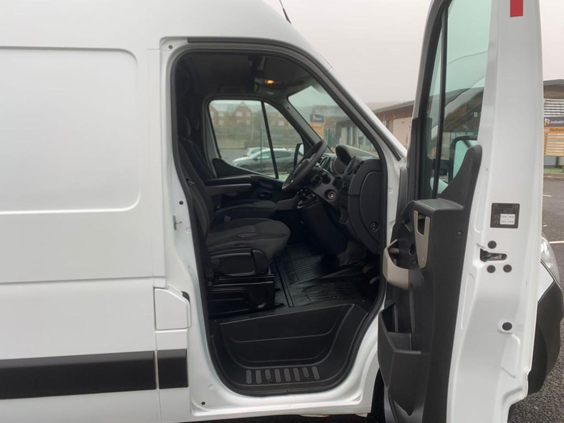 2016 VAUXHALL MOVANO F3500 L2H2 CDTI WHITE PANEL VAN *NO VAT* - Image 17 of 34