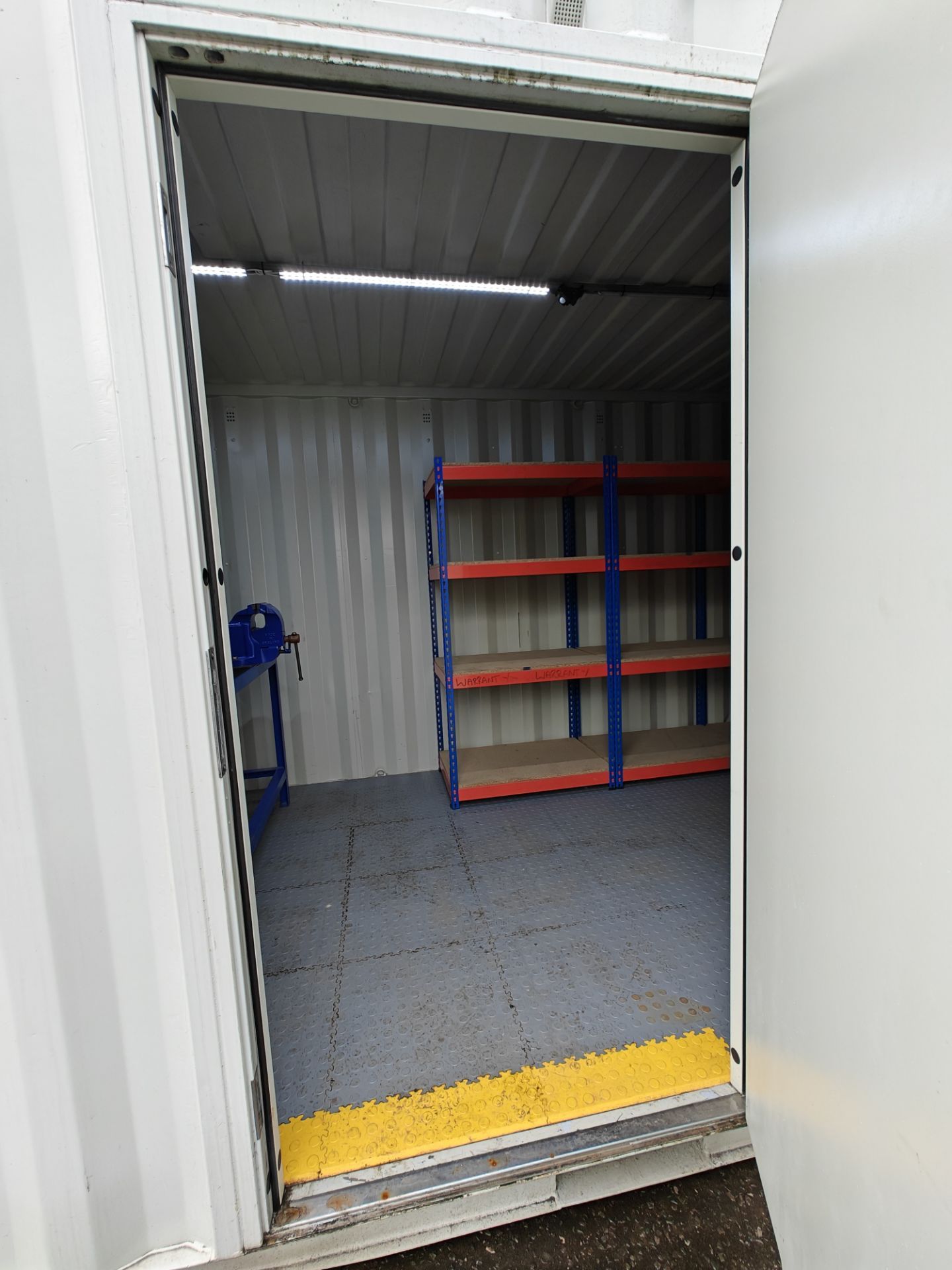 Solar 20ft shipping container stores, 100W solar with 130ah battery /20A controller *PLUS VAT* - Image 18 of 18