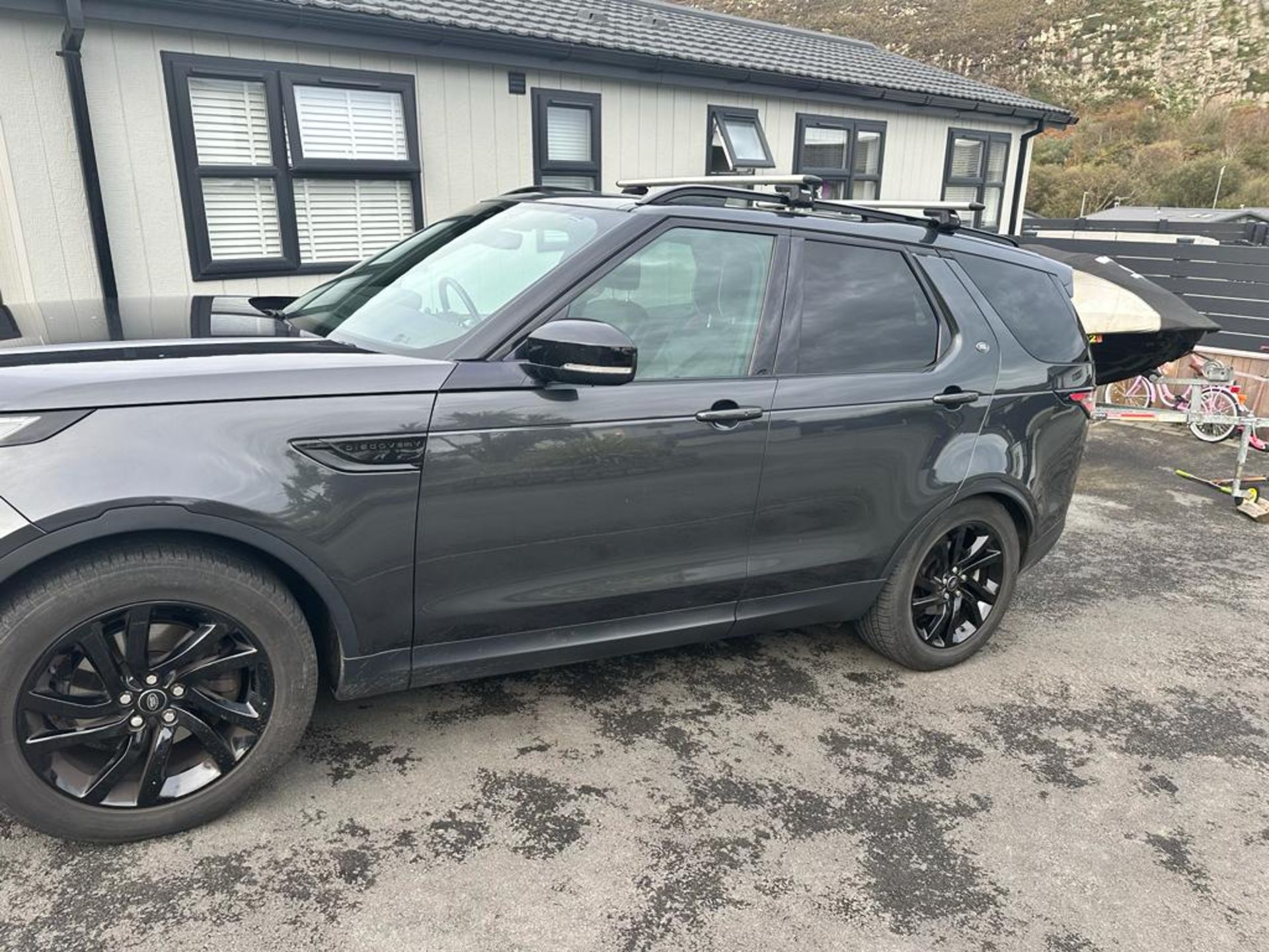 2018 LAND ROVER DISCOVERY HSE SD4 AUTO GREY SUV ESTATE *NO VAT* - Image 4 of 10