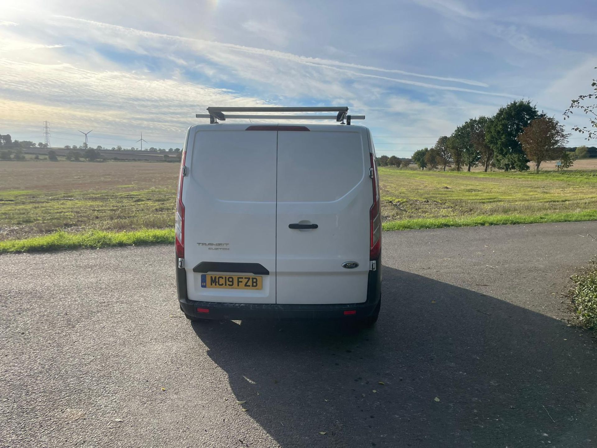 2019 FORD TRANSIT CUSTOM 280 BASE WHITE PANEL VAN *PLUS VAT* - Image 6 of 14