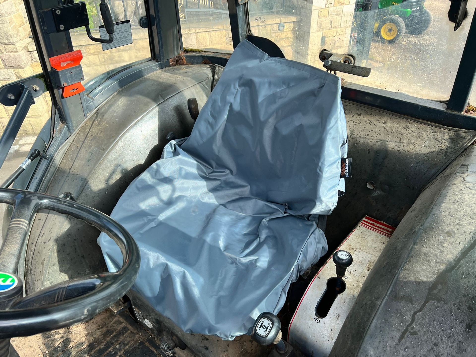 TYM T431 43HP 4WD Compact Tractor *PLUS VAT* - Image 11 of 17