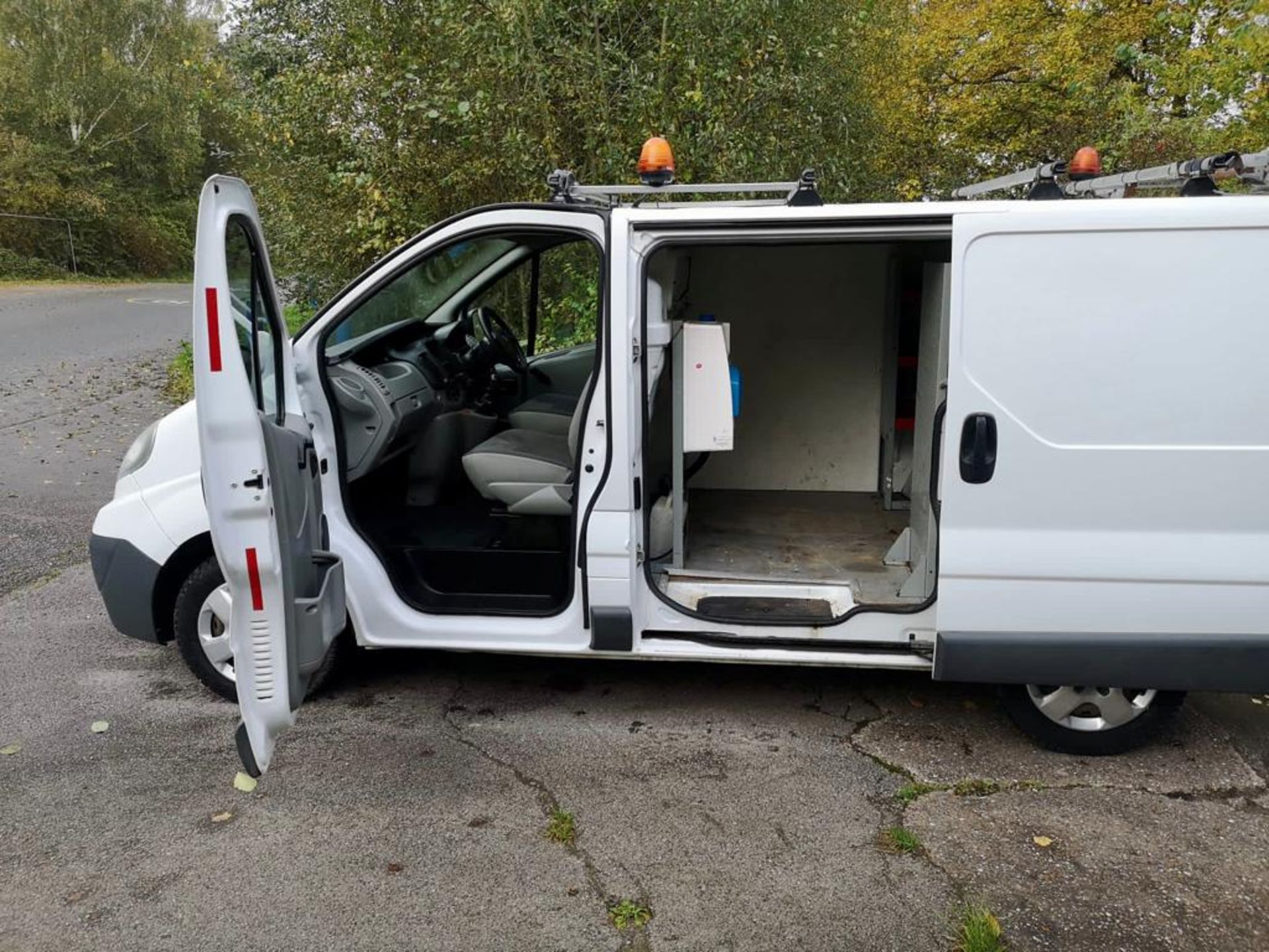 2012 VAUXHALL VIVARO 2900 CDTI ECOFLEX SWB WHITE PANEL VAN *NO VAT* - Image 4 of 13