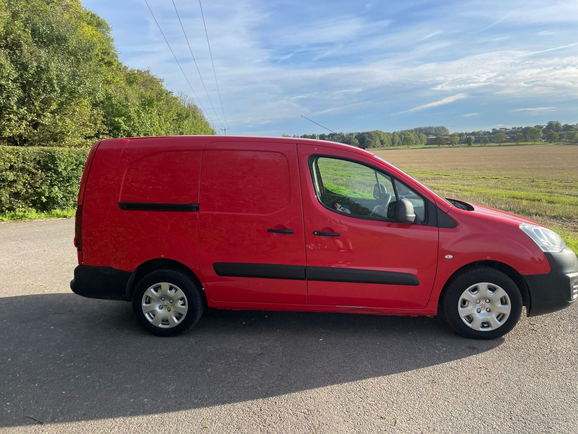 2016 PEUGEOT PARTNER S L2 BLUE HDI RED PANEL VAN *NO VAT* - Image 9 of 14