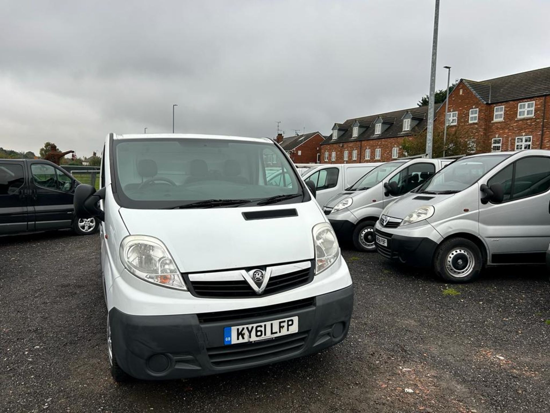 2012 VAUXHALL VIVARO 2700 CDTI 89 SWB WHITE PANEL VAN *NO VAT* - Image 2 of 12