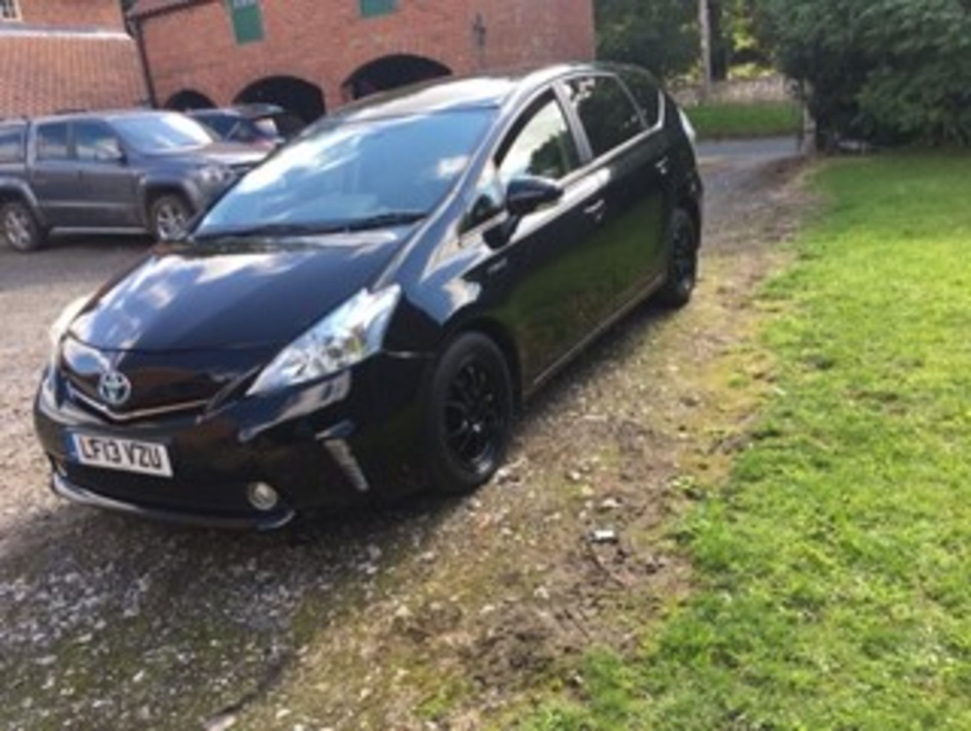 2013 TOYOTA PRIUS+ T4 CVT BLACK MPV *NO VAT* - Image 3 of 19