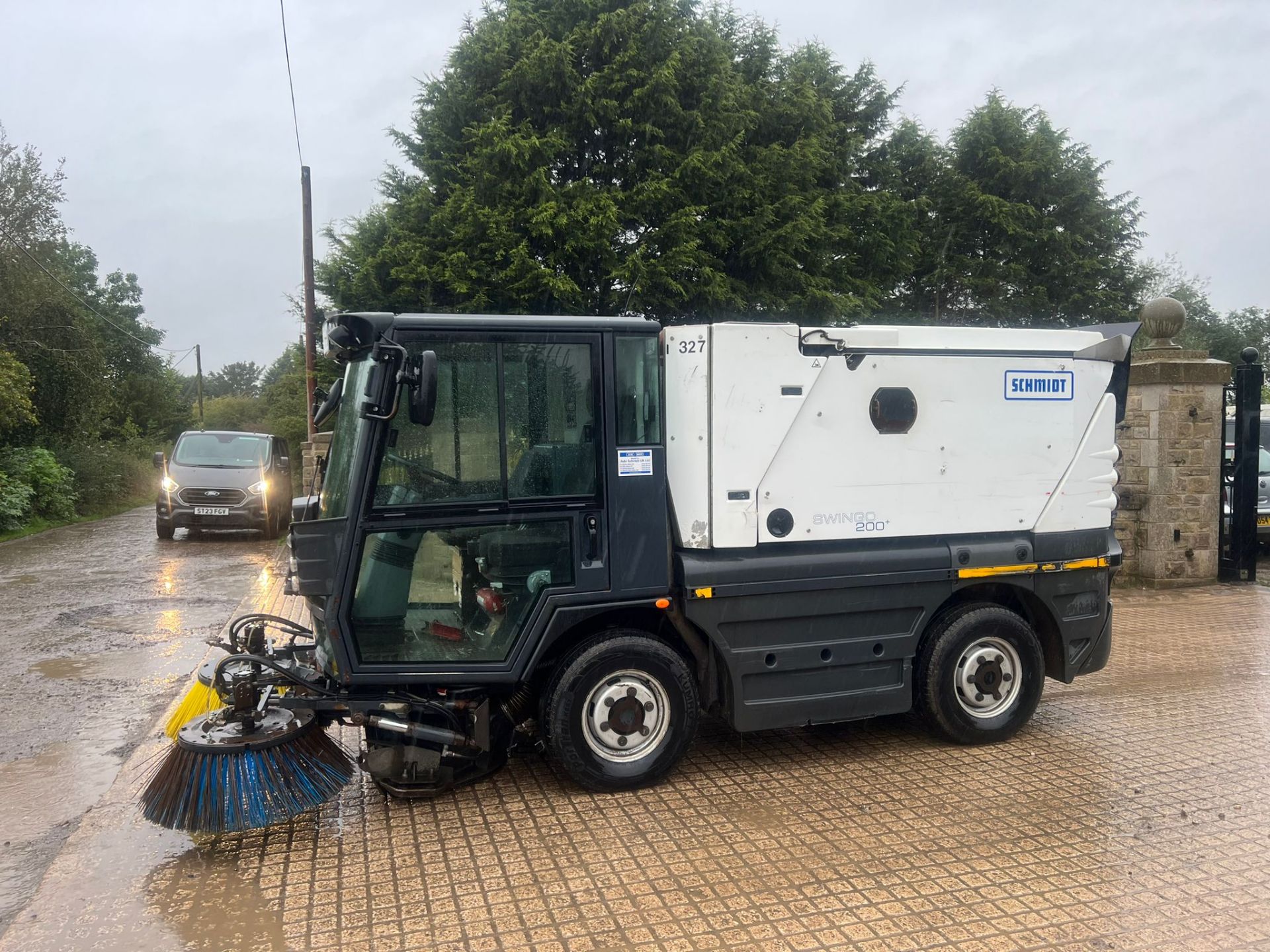 2017 Schmidt Swingo 200+ Road Sweeper *PLUS VAT* - Image 11 of 16