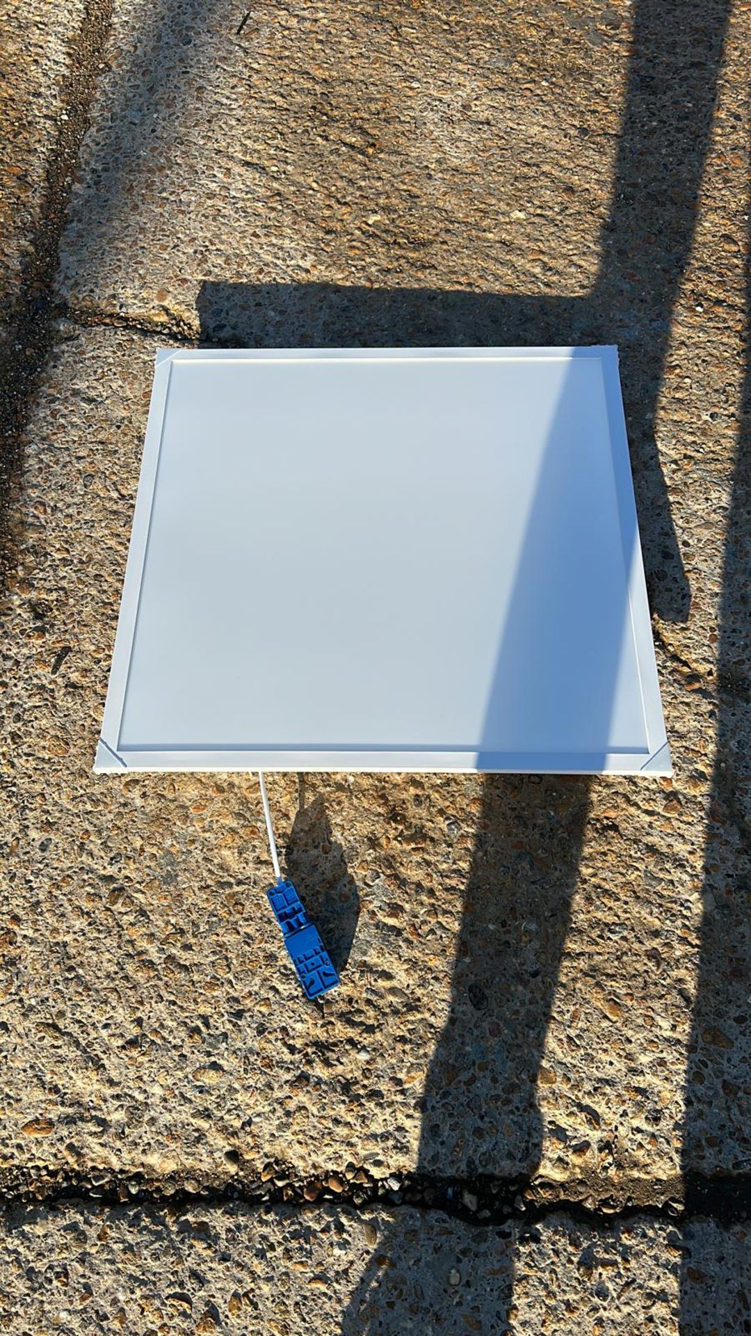 10x Ovia 30w Suspended Back Lit Panel Light, 600x600, White *PLUS VAT*