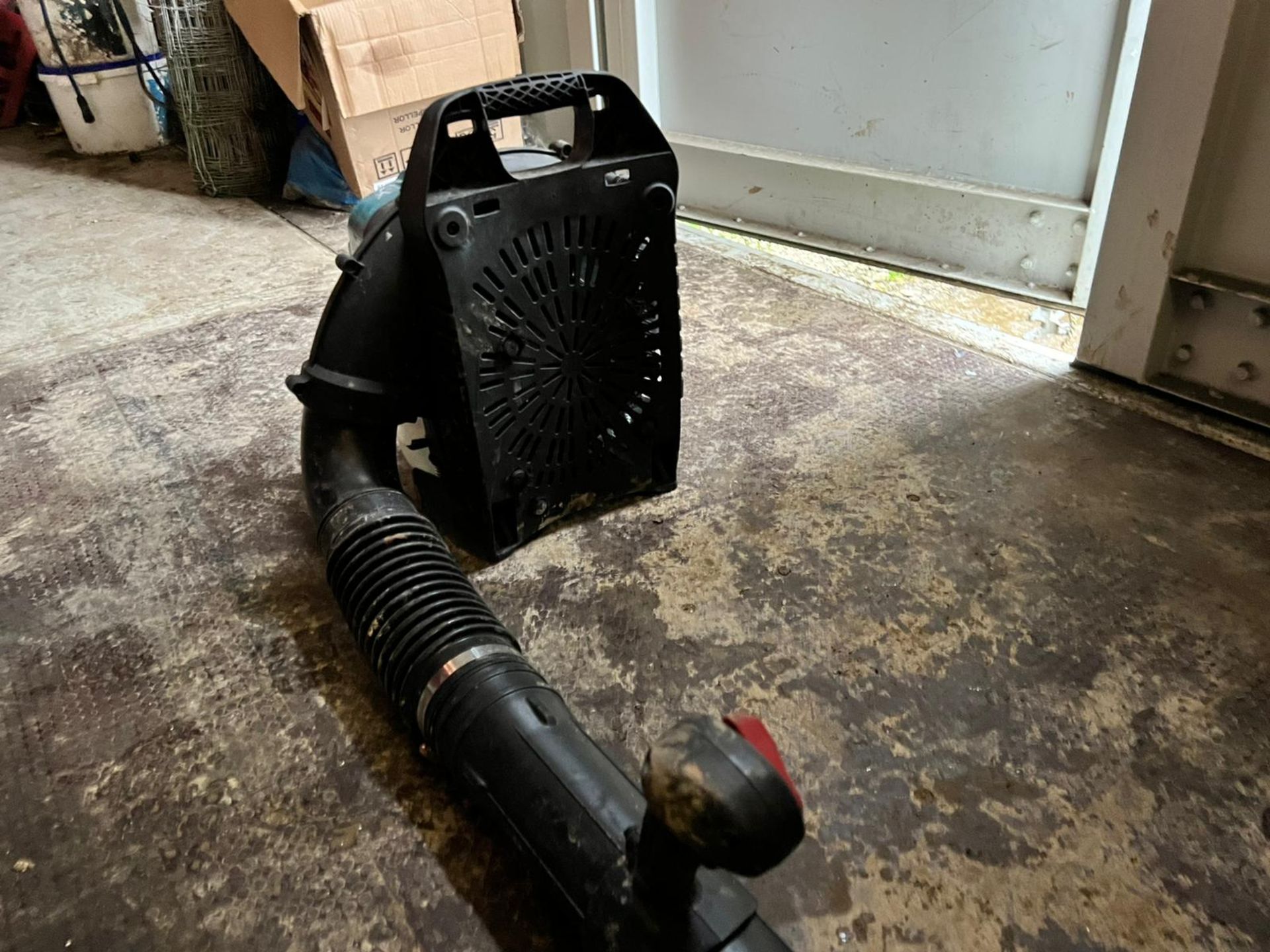 2017 MAKITA MM4 EB5300TH BACKPACK BLOWER, 2 STROKE FUEL *PLUS VAT* - Image 5 of 8