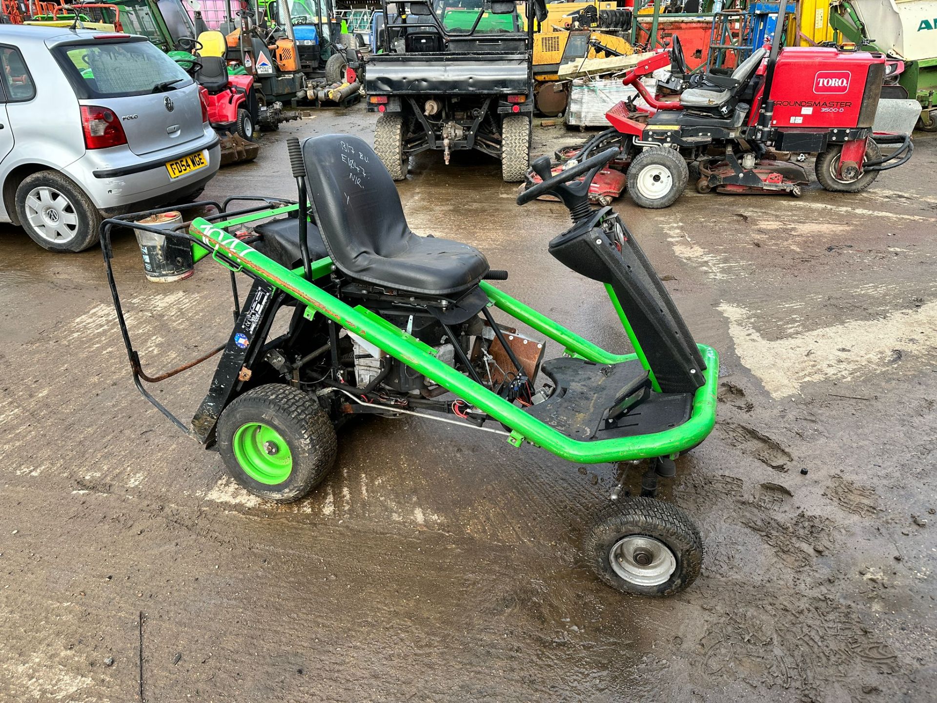 2016 ETESIA HYDRO 80 RIDE ON MOWER *PLUS VAT* - Image 2 of 12