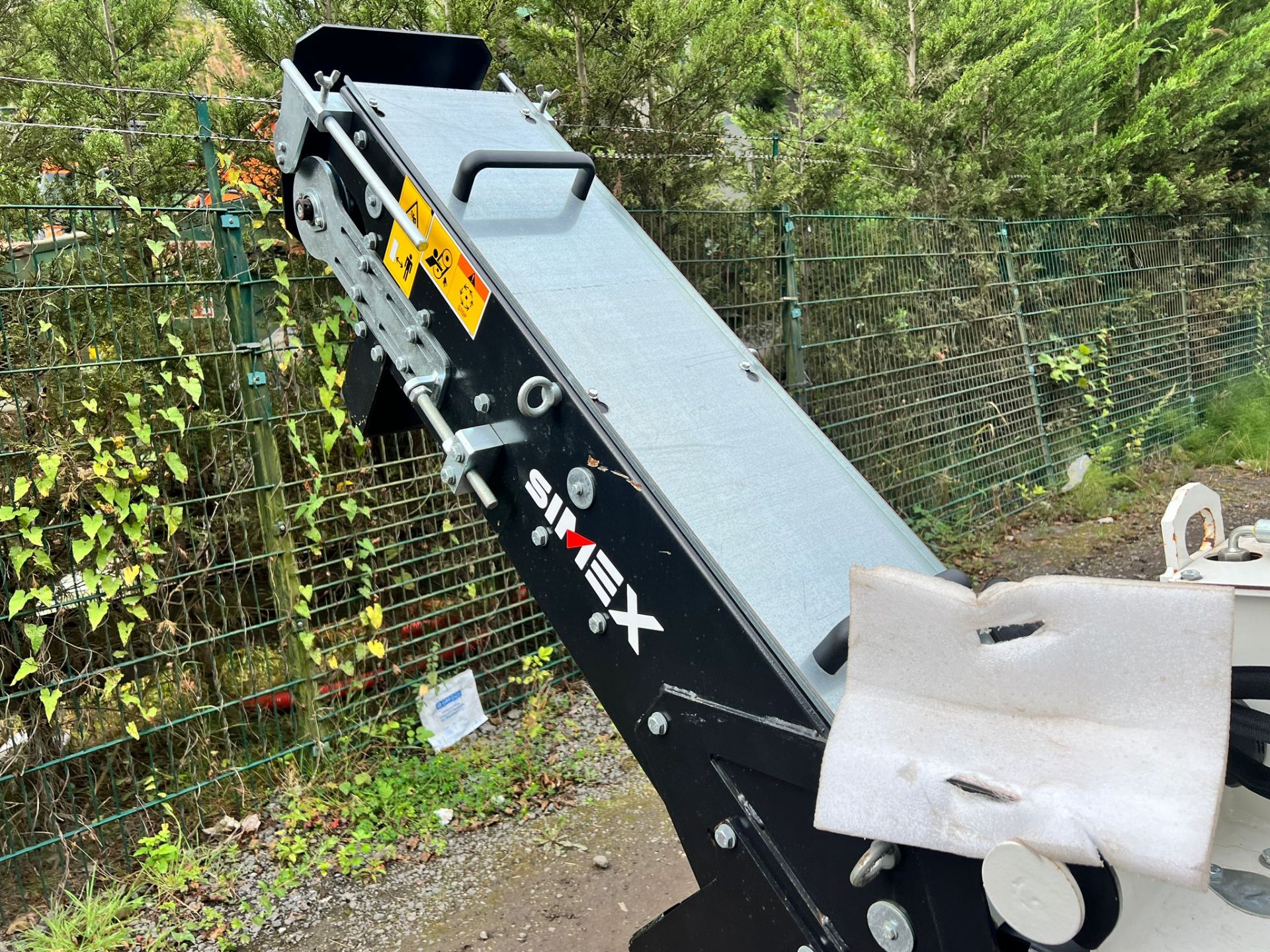 New And Unused Simex TA300 Wheel Saw Concrete Trencher With Conveyor *PLUS VAT* - Image 8 of 18