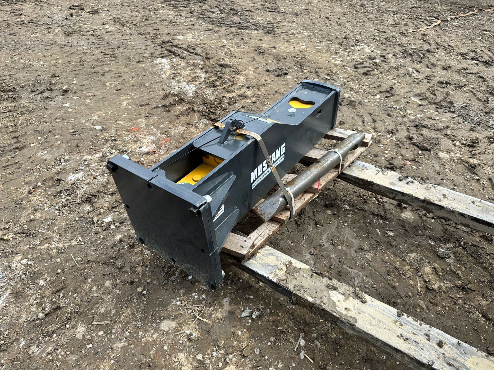 NEW/UNUSED 2023 MUSTANG HM200 HYDRAULIC ROCK BREAKER *PLUS VAT* - Image 7 of 9