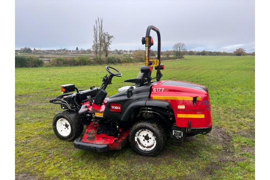 JJ -2014 TORO GROUNDMASTER 360 RIDE ON LAWN MOWER *PLUS VAT* RUNS DRIVES AND CUTS 4 WHEEL STEER - Image 6 of 14